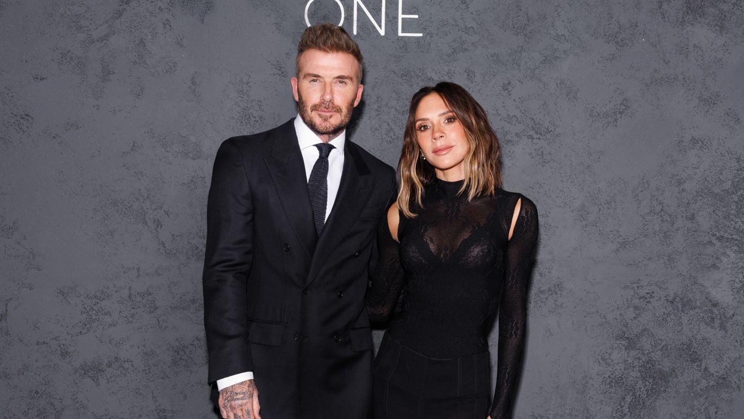 &#x397; &#x3BC;&#x3B5;&#x3B3;&#x3AC;&#x3BB;&#x3B7; &#x3B2;&#x3C1;&#x3B1;&#x3B4;&#x3B9;&#x3AC; &#x3C4;&#x3B7;&#x3C2; &#x3BF;&#x3B9;&#x3BA;&#x3BF;&#x3B3;&#x3AD;&#x3BD;&#x3B5;&#x3B9;&#x3B1;&#x3C2; Beckham | &#x391;&#x3C0;&#x3CC; &#x3C4;&#x3BF; &#x3C7;&#x3BF;&#x3C1;&#x3B5;&#x3C5;&#x3C4;&#x3B9;&#x3BA;&#x3CC; &#x3C4;&#x3B7;&#x3C2; Victoria &#x3BC;&#x3AD;&#x3C7;&#x3C1;&#x3B9; &#x3C4;&#x3B7;&#x3BD; &#x3C0;&#x3C1;&#x3CE;&#x3C4;&#x3B7; &#x3B5;&#x3BC;&#x3C6;&#x3AC;&#x3BD;&#x3B9;&#x3C3;&#x3B7; &#x3C4;&#x3BF;&#x3C5; Romeo &#x3BA;&#x3B1;&#x3B9; &#x3C4;&#x3BF;&#x3C5; Cruz &#x3BC;&#x3B5; &#x3C4;&#x3B9;&#x3C2; &#x3C3;&#x3C5;&#x3BD;&#x3C4;&#x3C1;&#x3CC;&#x3C6;&#x3BF;&#x3C5;&#x3C2; &#x3C4;&#x3BF;&#x3C5;&#x3C2;