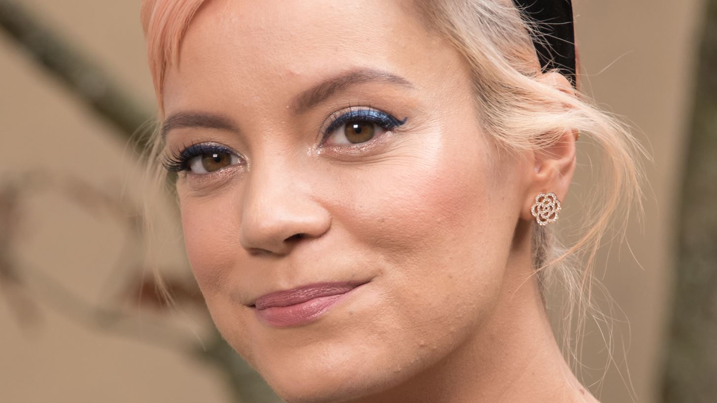 H Lily Allen &#x3B1;&#x3C0;&#x3BF;&#x3BA;&#x3AC;&#x3BB;&#x3C5;&#x3C8;&#x3B5; &#x3B4;&#x3B7;&#x3BC;&#x3CC;&#x3C3;&#x3B9;&#x3B1; &#x3CC;&#x3C4;&#x3B9; &#x3AD;&#x3C7;&#x3B5;&#x3B9; &#x3C0;&#x3AD;&#x3C3;&#x3B5;&#x3B9; &#x3B8;&#x3CD;&#x3BC;&#x3B1; &#x3C3;&#x3B5;&#x3BE;&#x3BF;&#x3C5;&#x3B1;&#x3BB;&#x3B9;&#x3BA;&#x3AE;&#x3C2; &#x3BA;&#x3B1;&#x3BA;&#x3BF;&#x3C0;&#x3BF;&#x3AF;&#x3B7;&#x3C3;&#x3B7;&#x3C2;