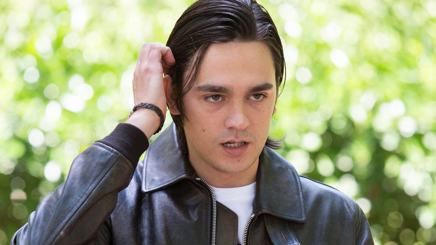 Alain - Fabien Delon | &#x3A3;&#x3C4;&#x3B7;&#x3BD; &#x395;&#x3BB;&#x3BB;&#x3AC;&#x3B4;&#x3B1; &#x3BF;&#x3B9; &#x3C0;&#x3C1;&#x3CE;&#x3C4;&#x3B5;&#x3C2; &#x3C4;&#x3BF;&#x3C5; &#x3B4;&#x3B9;&#x3B1;&#x3BA;&#x3BF;&#x3C0;&#x3AD;&#x3C2; &#x3BC;&#x3B5;&#x3C4;&#x3AC; &#x3C4;&#x3BF;&#x3BD; &#x3B8;&#x3AC;&#x3BD;&#x3B1;&#x3C4;&#x3BF; &#x3C4;&#x3BF;&#x3C5; &#x3C0;&#x3B1;&#x3C4;&#x3AD;&#x3C1;&#x3B1; &#x3C4;&#x3BF;&#x3C5;, Alain Delon