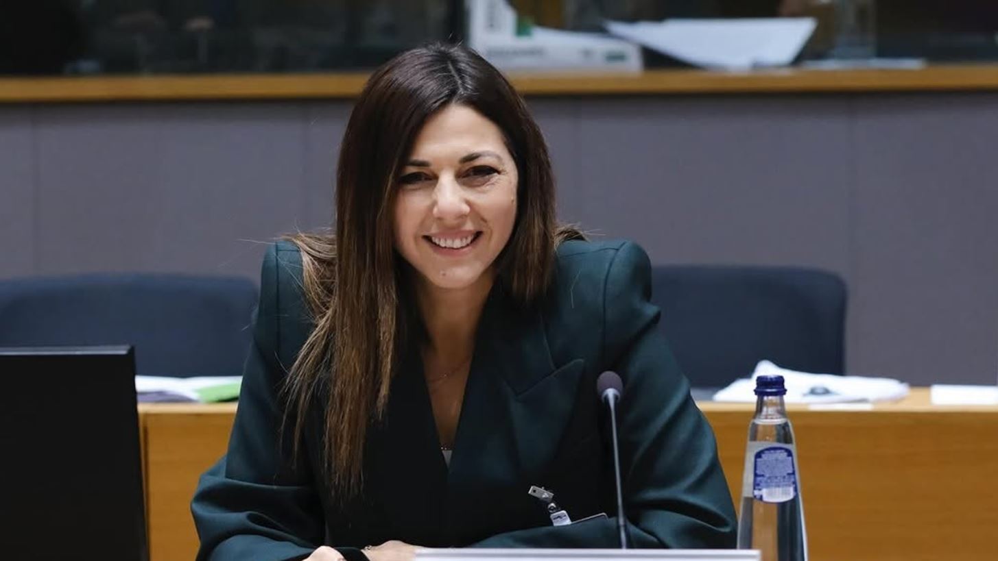 &#x3A3;&#x3BF;&#x3C6;&#x3AF;&#x3B1; &#x396;&#x3B1;&#x3C7;&#x3B1;&#x3C1;&#x3AC;&#x3BA;&#x3B7; | &#x39C;&#x3B5; &#x3B3;&#x3B9;&#x3BF;&#x3C1;&#x3C4;&#x3B9;&#x3BD;&#x3CC; &#x3BA;&#x3BF;&#x3C3;&#x3C4;&#x3BF;&#x3CD;&#x3BC;&#x3B9; &#x3C3;&#x3C4;&#x3BF; &#x3C7;&#x3C1;&#x3CE;&#x3BC;&#x3B1; &#x3C4;&#x3B7;&#x3C2; &#x3C3;&#x3B5;&#x3B6;&#x3CC;&#x3BD;