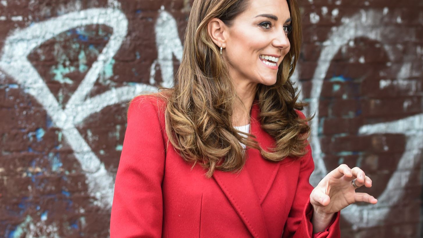 &#x397; &#x3BD;&#x3AD;&#x3B1; &#x3B5;&#x3BC;&#x3C6;&#x3AC;&#x3BD;&#x3B9;&#x3C3;&#x3B7; &#x3C4;&#x3B7;&#x3C2; Kate Middleton &#x3BC;&#x3B5; &#x3BA;&#x3CC;&#x3BA;&#x3BA;&#x3B9;&#x3BD;&#x3BF; &#x3C0;&#x3B1;&#x3BB;&#x3C4;&#x3CC;