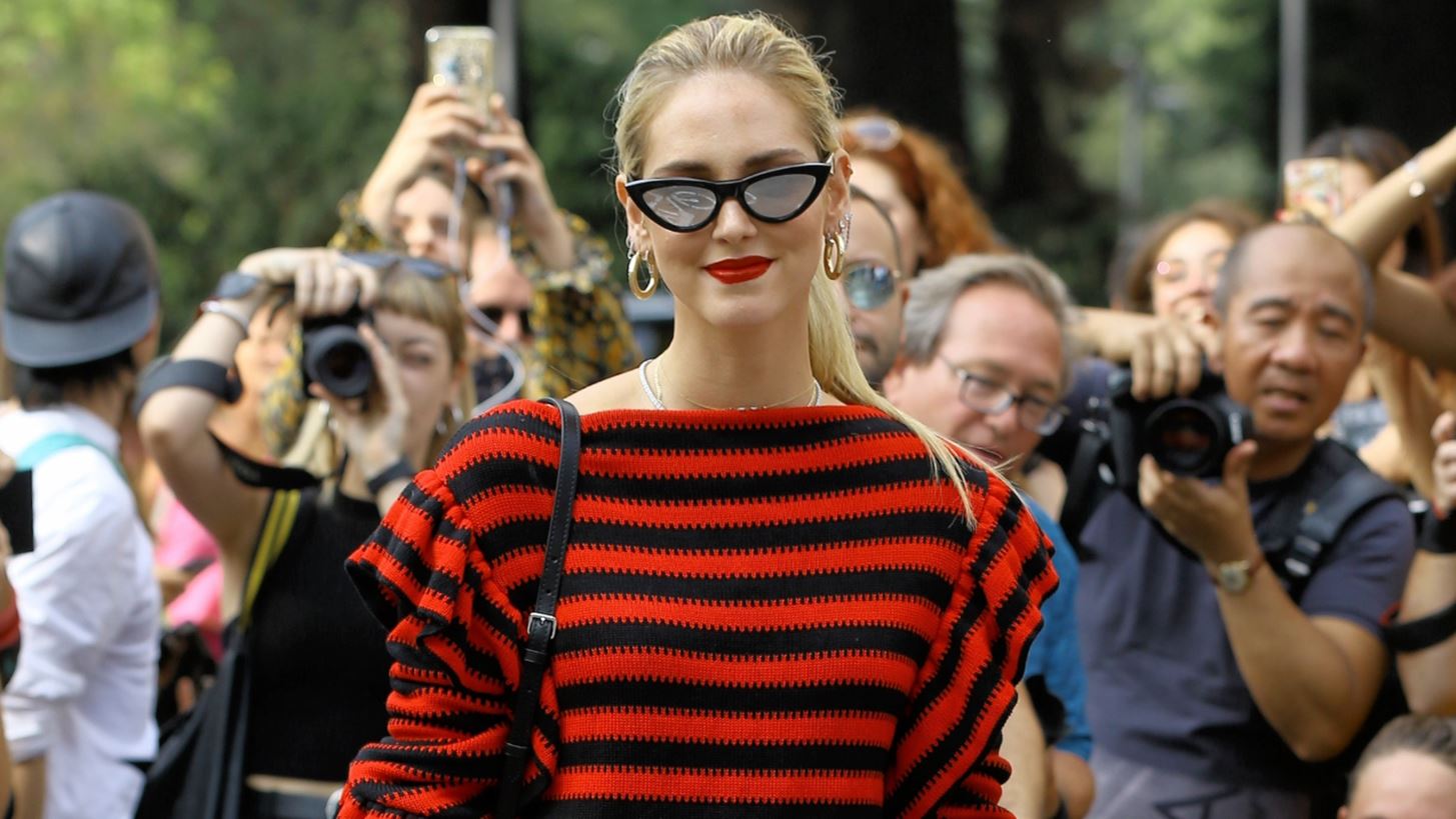H Chiara Ferragni &#x3BC;&#x3B5; &#x3C4;&#x3BF; &#x3C7;&#x3C4;&#x3AD;&#x3BD;&#x3B9;&#x3C3;&#x3BC;&#x3B1; &#x3C0;&#x3BF;&#x3C5; &#x3C0;&#x3C1;&#x3BF;&#x3C4;&#x3B9;&#x3BC;&#x3BF;&#x3CD;&#x3BD; &#x3BF;&#x3B9; &#x3C0;&#x3B9;&#x3BF; &#x3BA;&#x3BF;&#x3BC;&#x3C8;&#x3AD;&#x3C2; trendsetters &#x3C4;&#x3CE;&#x3C1;&#x3B1;