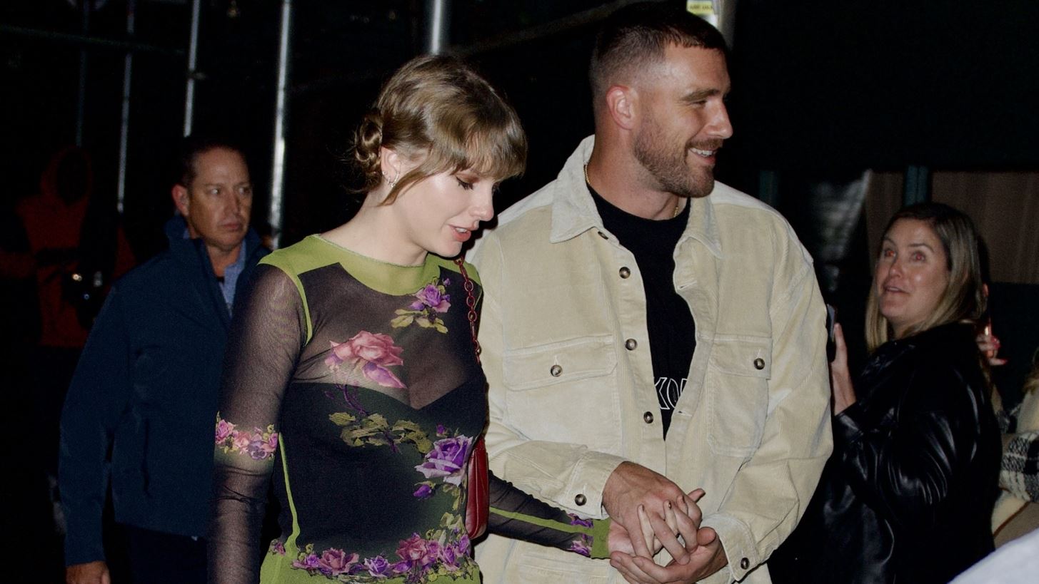 Taylor Swift | &#x3A4;&#x3B1; Grammys 2024 &#x3B5;&#x3AF;&#x3BD;&#x3B1;&#x3B9; &#x3B7; &#x3BC;&#x3B5;&#x3B3;&#x3AC;&#x3BB;&#x3B7; &#x3C4;&#x3B7;&#x3C2; &#x3C3;&#x3C4;&#x3B9;&#x3B3;&#x3BC;&#x3AE; &#x3B1;&#x3BB;&#x3BB;&#x3AC; &#x3B4;&#x3B5; &#x3B8;&#x3B1; &#x3C4;&#x3B7; &#x3C3;&#x3C5;&#x3BD;&#x3BF;&#x3B4;&#x3B5;&#x3CD;&#x3B5;&#x3B9; &#x3BF; Travis Kelce