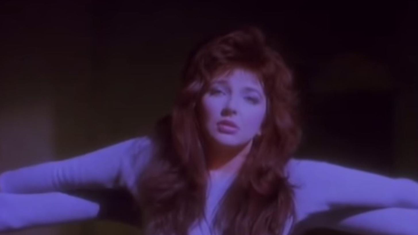 &#x397; &#x3B1;&#x3BD;&#x3C4;&#x3AF;&#x3B4;&#x3C1;&#x3B1;&#x3C3;&#x3B7; &#x3C4;&#x3B7;&#x3C2; Kate Bush &#x3B3;&#x3B9;&#x3B1; &#x3C4;&#x3B7; &#x3B4;&#x3B5;&#x3CD;&#x3C4;&#x3B5;&#x3C1;&#x3B7; &#x3BA;&#x3B1;&#x3C1;&#x3B9;&#x3AD;&#x3C1;&#x3B1; &#x3C4;&#x3BF;&#x3C5; &#x3C4;&#x3C1;&#x3B1;&#x3B3;&#x3BF;&#x3C5;&#x3B4;&#x3B9;&#x3BF;&#x3CD; &#x3C4;&#x3B7;&#x3C2; &#x3C7;&#x3AC;&#x3C1;&#x3B7; &#x3C3;&#x3C4;&#x3BF; &quot;Stranger Things&quot;