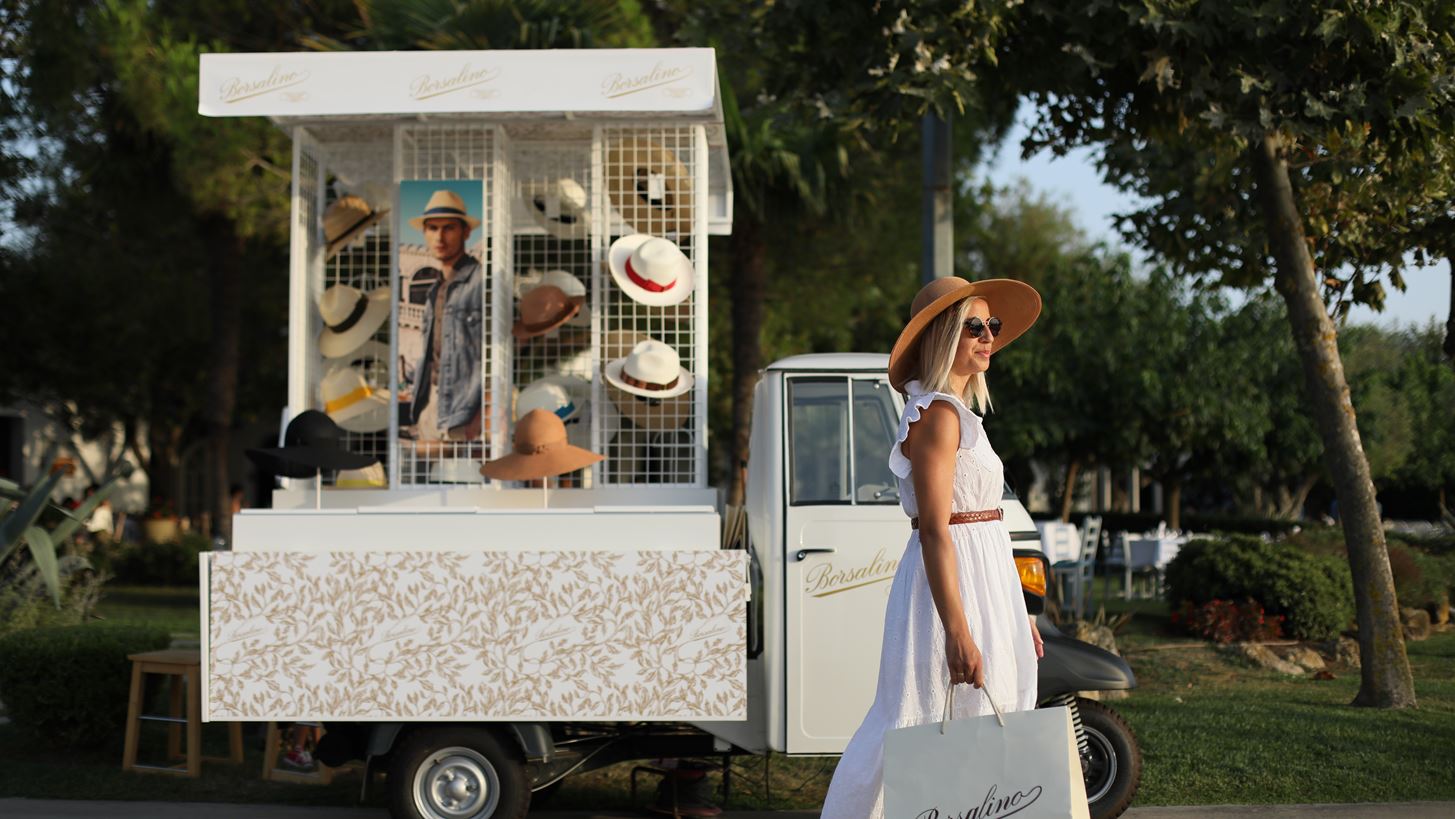 &#x3A0;&#x3C1;&#x3B5;&#x3BC;&#x3B9;&#x3AD;&#x3C1;&#x3B1; &#x3B3;&#x3B9;&#x3B1; &#x3C4;&#x3BF; &#x3C4;&#x3C1;&#x3AF;&#x3C4;&#x3C1;&#x3BF;&#x3C7;&#x3BF; pop-up &#x3C4;&#x3B7;&#x3C2; Borsalino &#x3C3;&#x3C4;&#x3B7;&#x3BD; &#x395;&#x3BB;&#x3BB;&#x3AC;&#x3B4;&#x3B1;