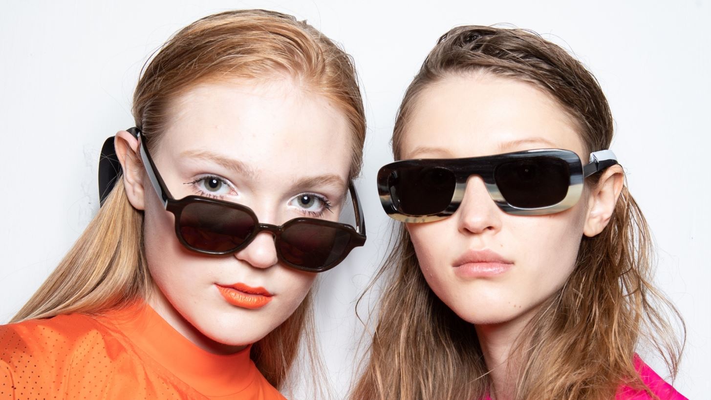 Festive Hairstyles | Πώς να αναβαθμίσεις ένα half-up χτένισμα για τα Χριστούγεννα