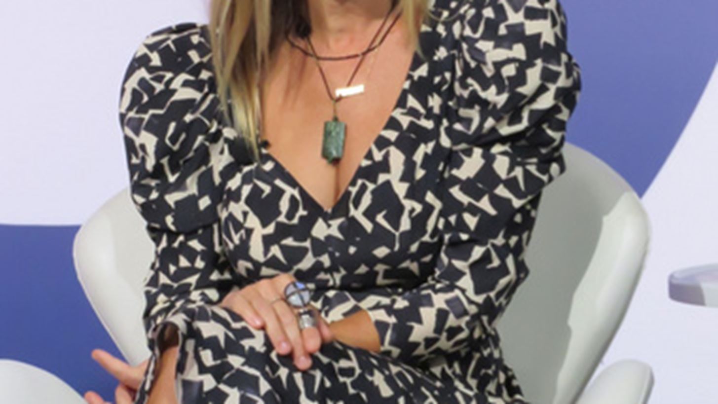 &#x397; Sarah Jessica Parker &#x3BC;&#x3B1;&#x3C2; &#x3B4;&#x3B5;&#x3AF;&#x3C7;&#x3BD;&#x3B5;&#x3B9; &#x3C0;&#x3CC;&#x3C3;&#x3BF; &#x3C0;&#x3BF;&#x3BB;&#x3CD; &#x3BC;&#x3B5;&#x3B3;&#x3AC;&#x3BB;&#x3C9;&#x3C3;&#x3B1;&#x3BD; &#x3C4;&#x3B1; &#x3C0;&#x3B1;&#x3B9;&#x3B4;&#x3B9;&#x3AC; &#x3C4;&#x3B7;&#x3C2;