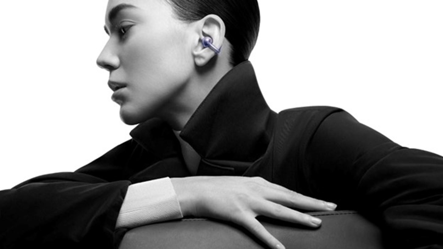 Fashion forward | &#x3A4;&#x3B1; &#x3BA;&#x3B1;&#x3B9;&#x3BD;&#x3BF;&#x3C4;&#x3CC;&#x3BC;&#x3B1; open-ear design &#x3B1;&#x3BA;&#x3BF;&#x3C5;&#x3C3;&#x3C4;&#x3B9;&#x3BA;&#x3AC; &#x3C4;&#x3B7;&#x3C2; Huawei &#x3B1;&#x3BB;&#x3BB;&#x3AC;&#x3B6;&#x3BF;&#x3C5;&#x3BD; &#x3C4;&#x3BF; &#x3C3;&#x3C4;&#x3C5;&#x3BB; &#x3C3;&#x3BF;&#x3C5;