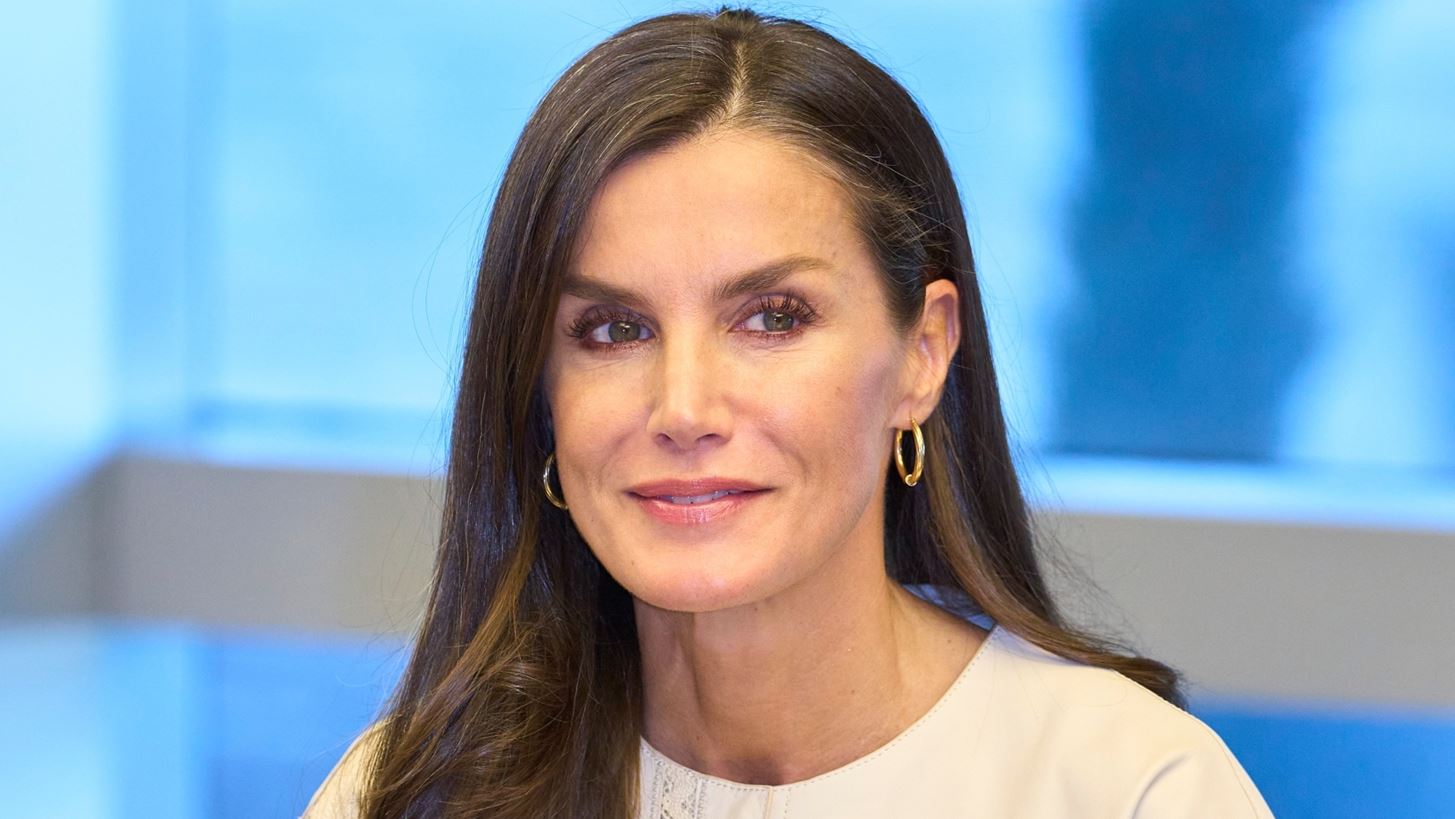 &#x392;&#x3B1;&#x3C3;&#x3AF;&#x3BB;&#x3B9;&#x3C3;&#x3C3;&#x3B1; Letizia | &#x39C;&#x3B5; &#x3C4;&#x3BF; &#x3C6;&#x3CC;&#x3C1;&#x3B5;&#x3BC;&#x3B1; &#x3C0;&#x3BF;&#x3C5; &#x3B5;&#x3AF;&#x3BD;&#x3B1;&#x3B9; &#x3B9;&#x3B4;&#x3B1;&#x3BD;&#x3B9;&#x3BA;&#x3CC; &#x3B3;&#x3B9;&#x3B1; &#x3BA;&#x3AC;&#x3B8;&#x3B5; &#x3BA;&#x3B1;&#x3BB;&#x3BF;&#x3BA;&#x3B1;&#x3B9;&#x3C1;&#x3B9;&#x3BD;&#x3AE; &#x3C0;&#x3B5;&#x3C1;&#x3AF;&#x3C3;&#x3C4;&#x3B1;&#x3C3;&#x3B7;