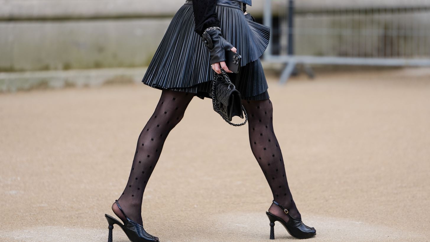 5 &#x3C0;&#x3C1;&#x3BF;&#x3C3;&#x3B9;&#x3C4;&#x3AC; &#x3BA;&#x3B1;&#x3BB;&#x3C3;&#x3CC;&#x3BD; &#x3B1;&#x3C0;&#x3CC; &#x3C4;&#x3B7;&#x3BD; Calzedonia &#x3C0;&#x3BF;&#x3C5; &#x3B8;&#x3B1; &#x3C6;&#x3BF;&#x3C1;&#x3AD;&#x3C3;&#x3BF;&#x3C5;&#x3BC;&#x3B5; &#x3C3;&#x3C4;&#x3B1; festive looks &#x3BC;&#x3B1;&#x3C2;