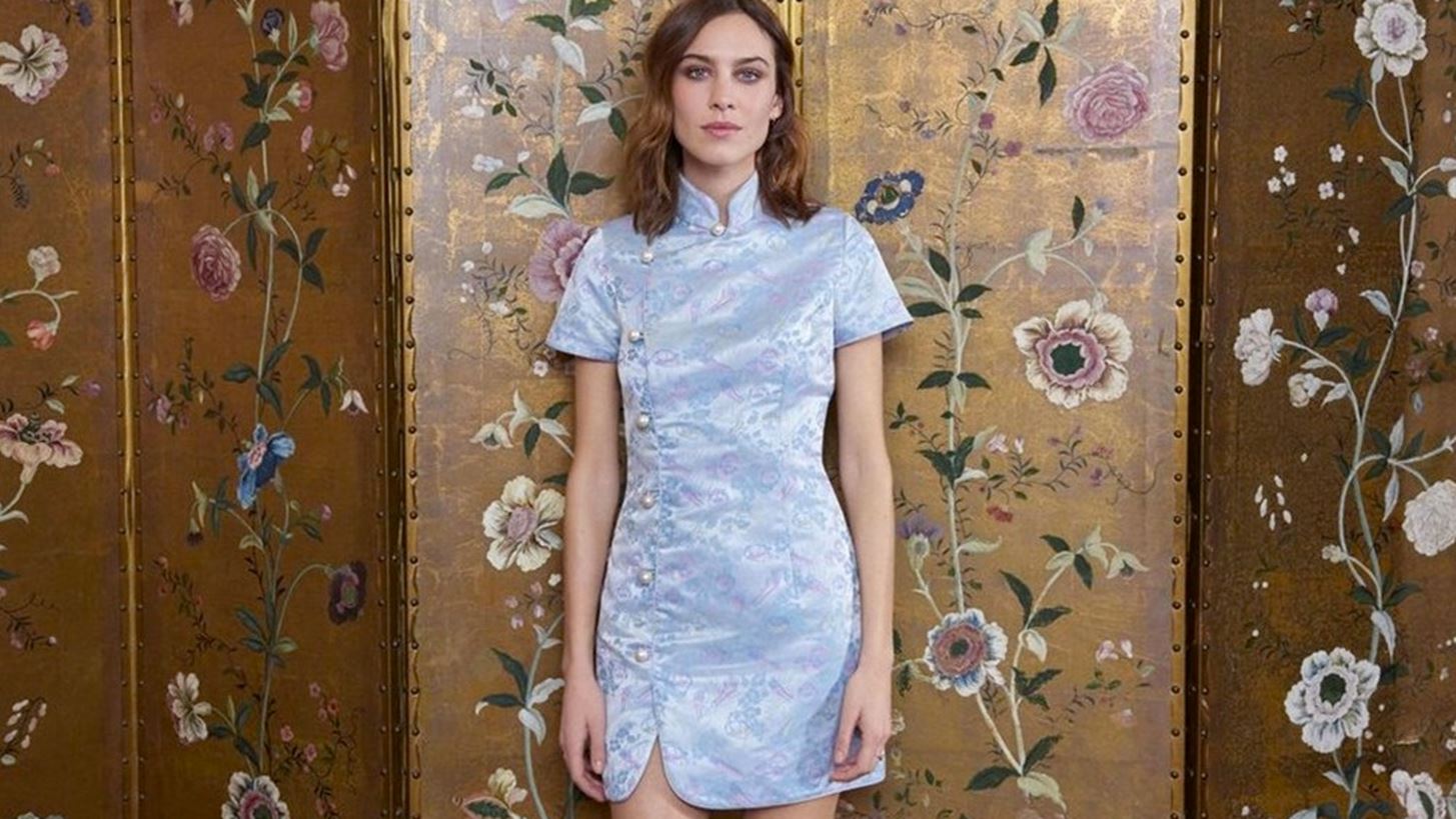 H Alexa Chung &#x3BC;&#x3B9;&#x3BB;&#x3AC; &#x3B3;&#x3B9;&#x3B1; &#x3C4;&#x3BF; &#x3C6;&#x3CC;&#x3C1;&#x3B5;&#x3BC;&#x3B1; &#x3C0;&#x3BF;&#x3C5; &#x3C4;&#x3B7;&#x3C2; &#x3AC;&#x3BB;&#x3BB;&#x3B1;&#x3BE;&#x3B5; &#x3C4;&#x3B7; &#x3B6;&#x3C9;&#x3AE;