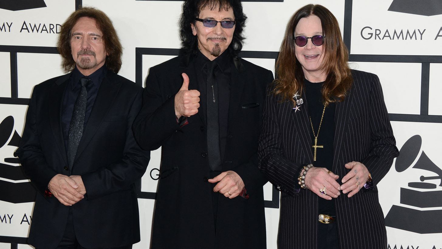 Tony Iommi: &#x39F; &#x3BA;&#x3B9;&#x3B8;&#x3B1;&#x3C1;&#x3AF;&#x3C3;&#x3C4;&#x3B1;&#x3C2; &#x3C4;&#x3C9;&#x3BD; Black Sabbath &#x3C0;&#x3BF;&#x3C5;&#x3BB;&#x3AC;&#x3B5;&#x3B9; &#x3C0;&#x3C1;&#x3BF;&#x3C3;&#x3C9;&#x3C0;&#x3B9;&#x3BA;&#x3AC; &#x3B1;&#x3BD;&#x3C4;&#x3B9;&#x3BA;&#x3B5;&#x3AF;&#x3BC;&#x3B5;&#x3BD;&#x3B1; &#x3B3;&#x3B9;&#x3B1; &#x3C4;&#x3B7;&#x3BD; &#x3B5;&#x3BD;&#x3AF;&#x3C3;&#x3C7;&#x3C5;&#x3C3;&#x3B7; &#x3C4;&#x3C9;&#x3BD; &#x3BD;&#x3BF;&#x3C3;&#x3BF;&#x3BA;&#x3BF;&#x3BC;&#x3B5;&#x3AF;&#x3C9;&#x3BD;