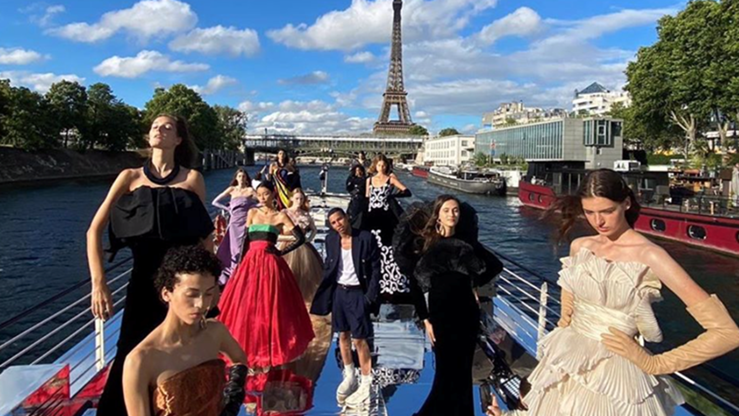 &#x39F; Olivier Rousteing &#x3B4;&#x3B9;&#x3BF;&#x3C1;&#x3B3;&#x3AC;&#x3BD;&#x3C9;&#x3C3;&#x3B5; &#x3BC;&#x3AF;&#x3B1; &#x3C0;&#x3BF;&#x3BB;&#x3CD;&#x3C7;&#x3C1;&#x3C9;&#x3BC;&#x3B7; &#x3B3;&#x3B9;&#x3BF;&#x3C1;&#x3C4;&#x3AE; &#x3C3;&#x3C4;&#x3BF;&#x3BD; &#x3A3;&#x3B9;&#x3BA;&#x3BF;&#x3C5;&#x3AC;&#x3BD;&#x3B1;