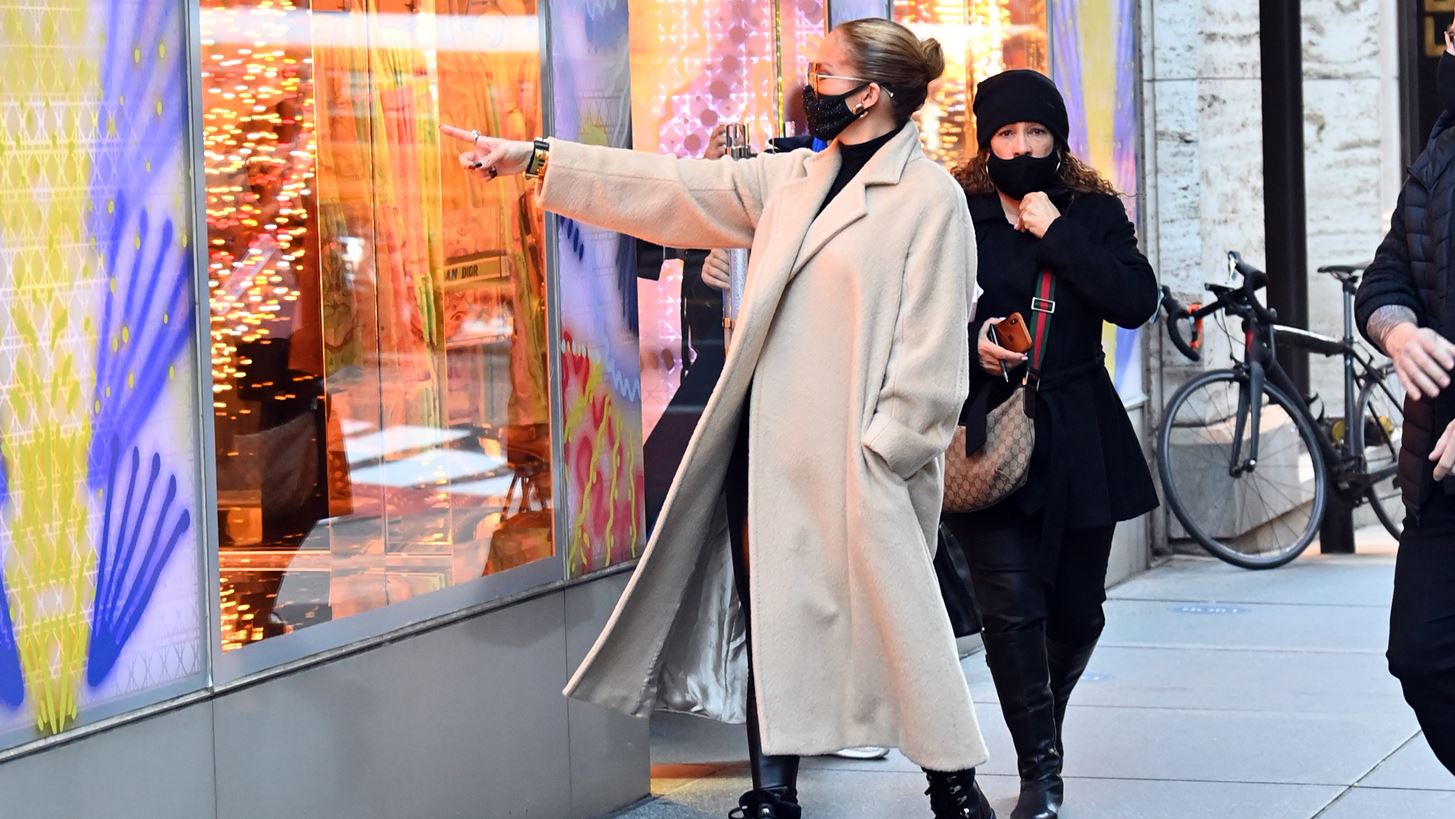 Back to basics | &#x397; Jennifer Lopez &#x3C3;&#x3C4;&#x3BF;&#x3C5;&#x3C2; &#x3B4;&#x3C1;&#x3CC;&#x3BC;&#x3BF;&#x3C5;&#x3C2; &#x3C4;&#x3B7;&#x3C2; &#x39D;&#x3AD;&#x3B1;&#x3C2; &#x3A5;&#x3CC;&#x3C1;&#x3BA;&#x3B7;&#x3C2; &#x3BC;&#x3B5; &#x3B4;&#x3B9;&#x3B1;&#x3C7;&#x3C1;&#x3BF;&#x3BD;&#x3B9;&#x3BA;&#x3AC; &#x3BA;&#x3BF;&#x3BC;&#x3BC;&#x3AC;&#x3C4;&#x3B9;&#x3B1; &#x3C0;&#x3BF;&#x3C5; &#x3B8;&#x3B1; &#x3B1;&#x3BD;&#x3B1;&#x3BD;&#x3B5;&#x3CE;&#x3C3;&#x3BF;&#x3C5;&#x3BD; &#x3C4;&#x3B7;&#x3BD; &#x3B3;&#x3BA;&#x3B1;&#x3C1;&#x3BD;&#x3C4;&#x3B1;&#x3C1;&#x3CC;&#x3BC;&#x3C0;&#x3B1; &#x3C3;&#x3BF;&#x3C5;