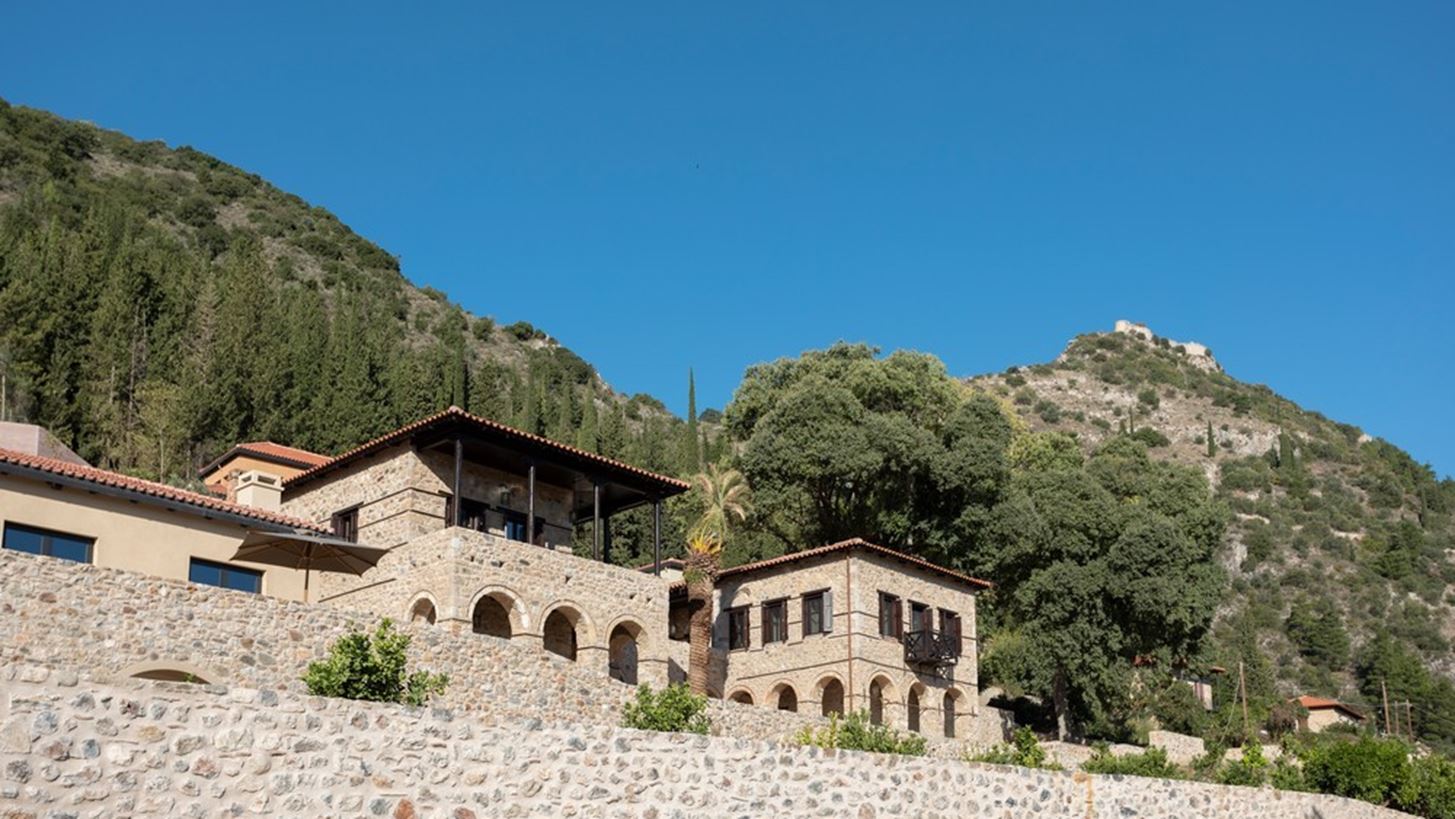 &#x395;uphoria Retreat: &#x388;&#x3BD;&#x3B1; &#x3B8;&#x3B5;&#x3C1;&#x3B1;&#x3C0;&#x3B5;&#x3C5;&#x3C4;&#x3B9;&#x3BA;&#x3CC; &#x3C4;&#x3B1;&#x3BE;&#x3AF;&#x3B4;&#x3B9; &#x3C0;&#x3BF;&#x3C5; &#x3C3;&#x3BF;&#x3C5; &#x3B1;&#x3BB;&#x3BB;&#x3AC;&#x3B6;&#x3B5;&#x3B9; &#x3C4;&#x3B7; &#x3B6;&#x3C9;&#x3AE;