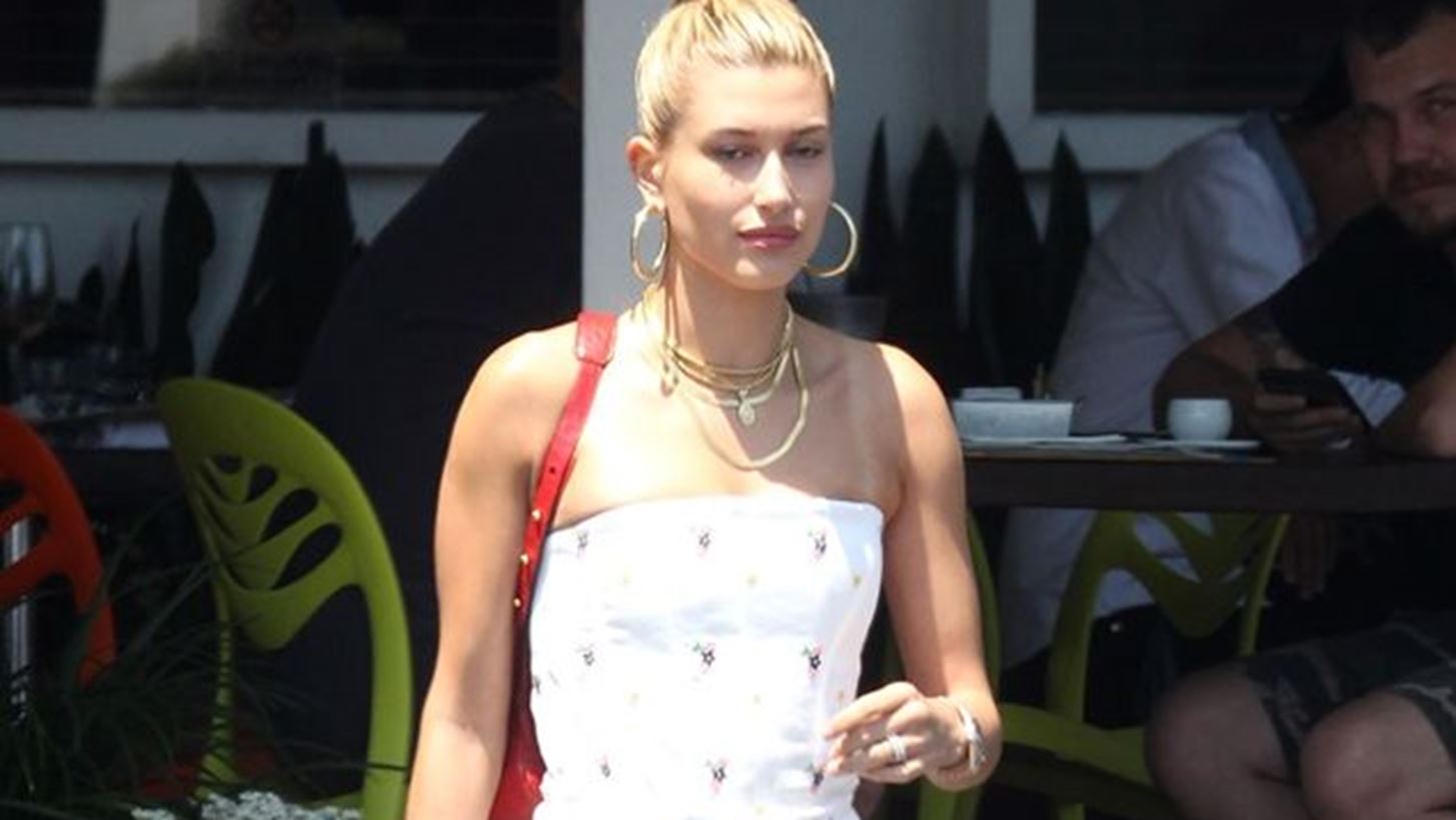 Hailey Baldwin- Heidi Klum: &#x3A0;&#x3BF;&#x3CD; &#x3C4;&#x3B9;&#x3C2; &#x3B5;&#x3BD;&#x3C4;&#x3CC;&#x3C0;&#x3B9;&#x3C3;&#x3B5; &#x3BF; &#x3C6;&#x3C9;&#x3C4;&#x3BF;&#x3B3;&#x3C1;&#x3B1;&#x3C6;&#x3B9;&#x3BA;&#x3CC;&#x3C2; &#x3C6;&#x3B1;&#x3BA;&#x3CC;&#x3C2;;