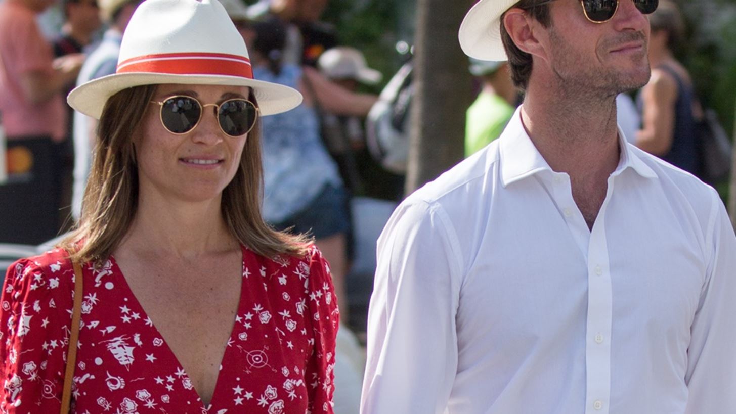 &#x397; &#x3C0;&#x3C1;&#x3CE;&#x3C4;&#x3B7; &#x3B5;&#x3BC;&#x3C6;&#x3AC;&#x3BD;&#x3B9;&#x3C3;&#x3B7; &#x3C4;&#x3B7;&#x3C2; Pippa Middleton &#x3BC;&#x3B5; &#x3C6;&#x3BF;&#x3C5;&#x3C3;&#x3BA;&#x3C9;&#x3BC;&#x3AD;&#x3BD;&#x3B7; &#x3BA;&#x3BF;&#x3B9;&#x3BB;&#x3AF;&#x3C4;&#x3C3;&#x3B1;!