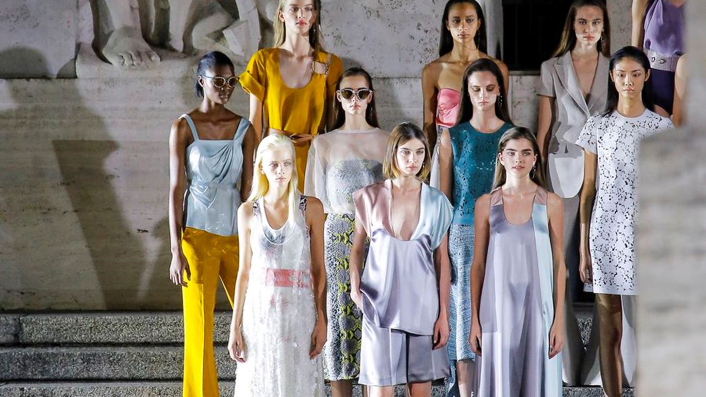 Salvatore Ferragamo: Ο διάσημος οίκος έστησε ένα show κάτω από τα αστέρια