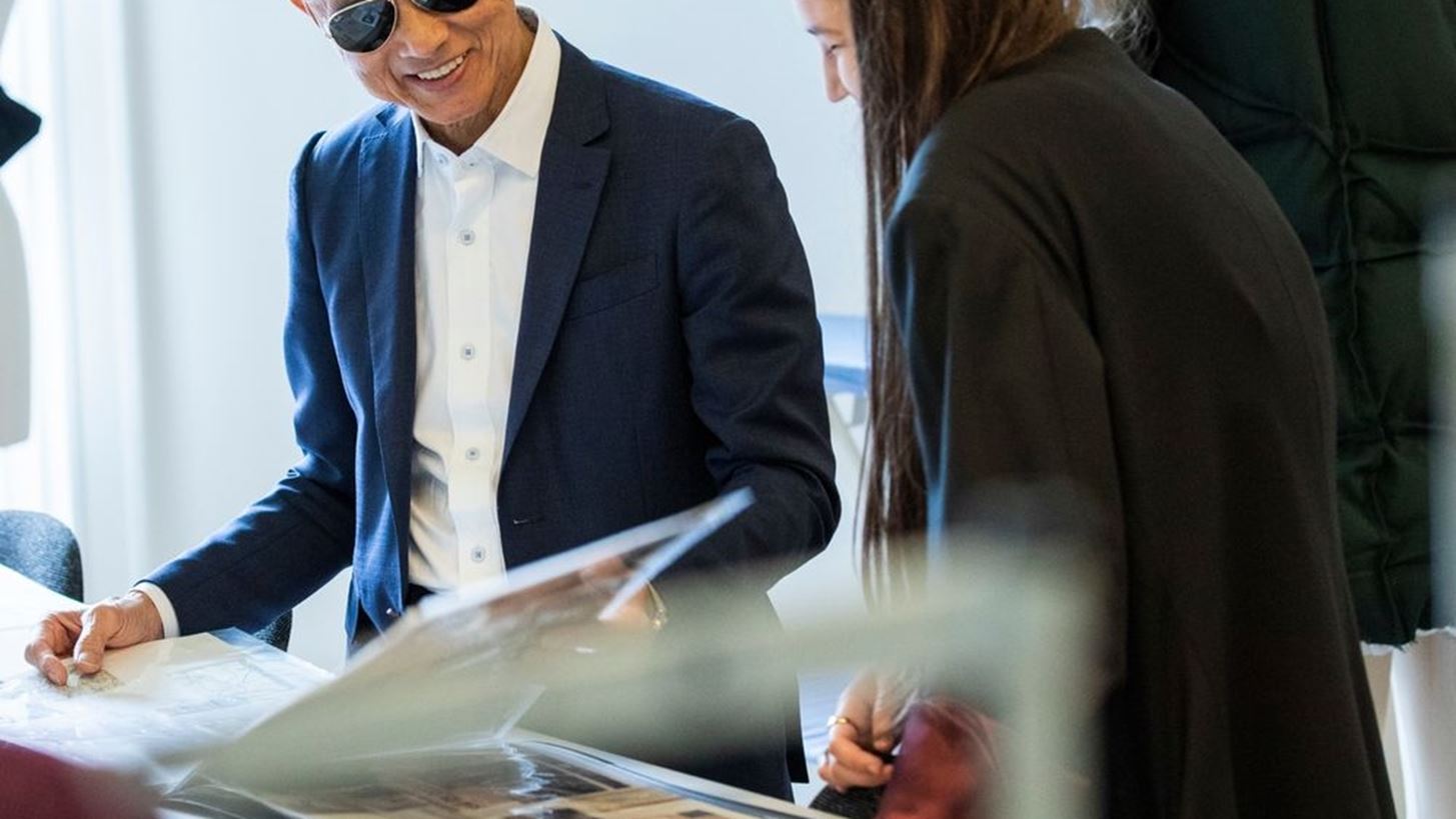 Jimmy Choo | &#x397; &#x3BD;&#x3AD;&#x3B1; &#x3C0;&#x3BF;&#x3BB;&#x3C5;&#x3C3;&#x3C5;&#x3B6;&#x3B7;&#x3C4;&#x3B7;&#x3BC;&#x3AD;&#x3BD;&#x3B7; &#x3B1;&#x3BA;&#x3B1;&#x3B4;&#x3B7;&#x3BC;&#x3AF;&#x3B1; &#x3BC;&#x3CC;&#x3B4;&#x3B1;&#x3C2; &#x3C4;&#x3BF;&#x3C5; &#x39B;&#x3BF;&#x3BD;&#x3B4;&#x3AF;&#x3BD;&#x3BF;&#x3C5; &#x3B5;&#x3AF;&#x3BD;&#x3B1;&#x3B9; &#x3C4;&#x3BF; &#x3BA;&#x3B1;&#x3B9;&#x3BD;&#x3BF;&#x3CD;&#x3C1;&#x3B3;&#x3B9;&#x3BF; &#x3C4;&#x3BF;&#x3C5; &#x3C0;&#x3C1;&#x3CC;&#x3C4;&#x3B6;&#x3B5;&#x3BA;&#x3C4;