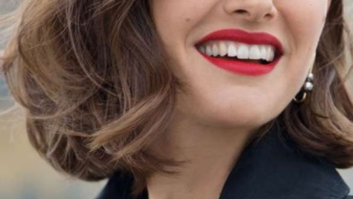 Natalie Portman: &#x394;&#x3B7;&#x3BB;&#x3CE;&#x3BD;&#x3B5;&#x3B9; &#x3C4;&#x3C5;&#x3C7;&#x3B5;&#x3C1;&#x3AE; &#x3C0;&#x3BF;&#x3C5; &#x3B4;&#x3B5;&#x3BD; &#x3C5;&#x3C0;&#x3AE;&#x3C1;&#x3C7;&#x3B5; Facebook &#x3CC;&#x3C4;&#x3B1;&#x3BD; &#x3C3;&#x3C0;&#x3BF;&#x3CD;&#x3B4;&#x3B1;&#x3B6;&#x3B5; &#x3C3;&#x3C4;&#x3BF; Harvard