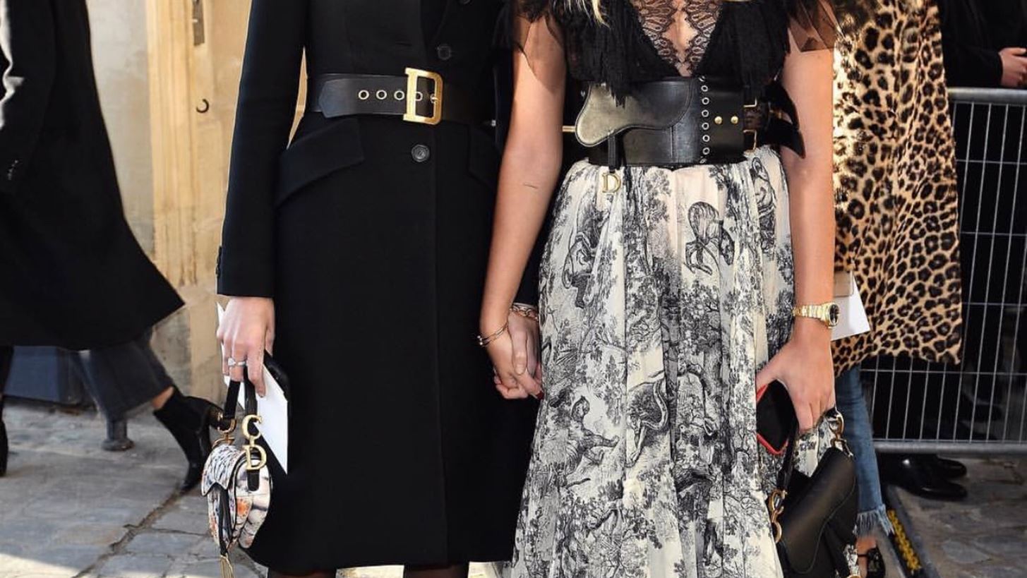&#x3A4;&#x3BF; &#x3C0;&#x3B9;&#x3BF; &#x3BB;&#x3B1;&#x3BC;&#x3C0;&#x3B5;&#x3C1;&#x3CC; front row &#x3C3;&#x3C4;&#x3BF; &#x3B5;&#x3C6;&#x3B5;&#x3C5;&#x3C1;&#x3B5;&#x3C4;&#x3B9;&#x3BA;&#x3CC; show &#x3C4;&#x3BF;&#x3C5; &#x3BF;&#x3AF;&#x3BA;&#x3BF;&#x3C5; Dior