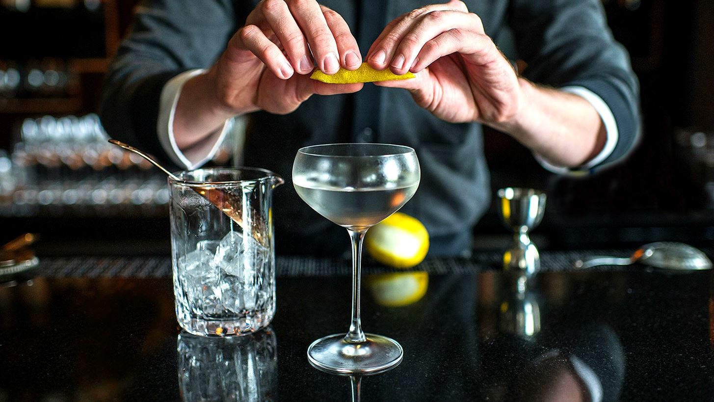 &#x3A0;&#x3CE;&#x3C2; &#x3B8;&#x3B1; &#x3BA;&#x3AC;&#x3BD;&#x3B5;&#x3B9;&#x3C2; &#x3B1;&#x3BA;&#x3CC;&#x3BC;&#x3B7; &#x3C0;&#x3B9;&#x3BF; dirty, &#x3C4;&#x3BF; Dirty Martini &#x3C3;&#x3BF;&#x3C5;