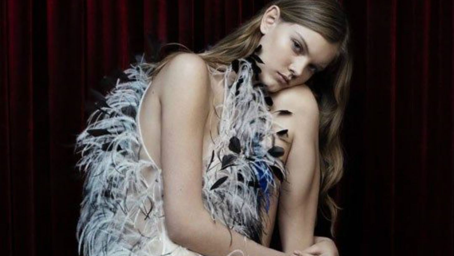 &#x397; &#x3C3;&#x3CD;&#x3B3;&#x3C7;&#x3C1;&#x3BF;&#x3BD;&#x3B7; &#x3C4;&#x3AD;&#x3C7;&#x3BD;&#x3B7; &#x3B5;&#x3BC;&#x3C0;&#x3BD;&#x3AD;&#x3B5;&#x3B9; &#x3C4;&#x3BF;&#x3BD; Raf Simons