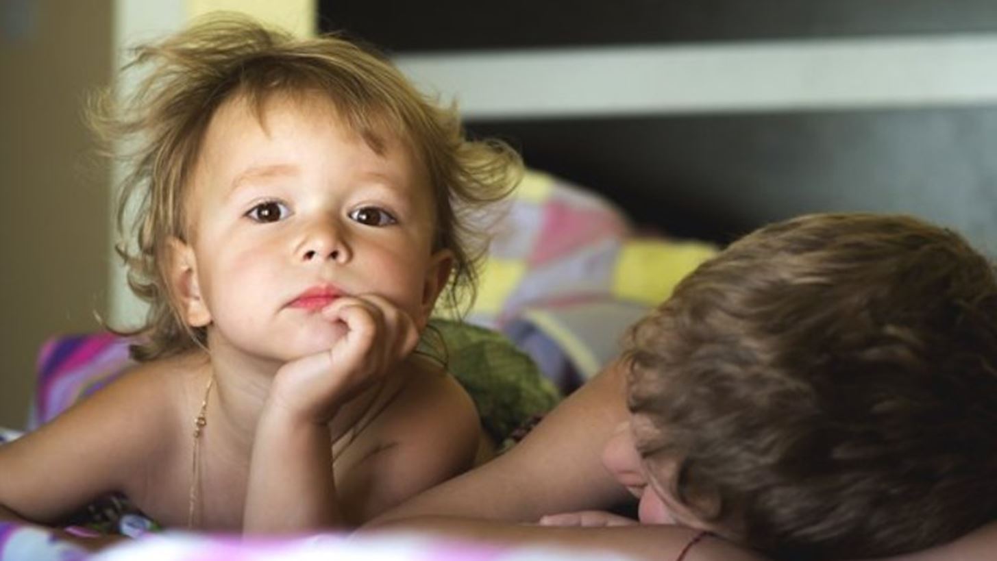 &#x3A0;&#x3CE;&#x3C2; &#x3BD;&#x3B1; &#x3B2;&#x3BF;&#x3B7;&#x3B8;&#x3AE;&#x3C3;&#x3B5;&#x3C4;&#x3B5; &#x3C4;&#x3BF; &quot;&#x3BA;&#x3B1;&#x3BA;&#x3CC; &#x3C0;&#x3B1;&#x3B9;&#x3B4;&#x3AF;&quot; &#x3C4;&#x3B7;&#x3C2; &#x3BF;&#x3B9;&#x3BA;&#x3BF;&#x3B3;&#x3AD;&#x3BD;&#x3B5;&#x3B9;&#x3B1;&#x3C2; &#x3BD;&#x3B1; &#x3BE;&#x3B5;&#x3C6;&#x3CD;&#x3B3;&#x3B5;&#x3B9; &#x3B1;&#x3C0;&#x3CC; &#x3C4;&#x3BF; &#x3C1;&#x3CC;&#x3BB;&#x3BF; &#x3C4;&#x3BF;&#x3C5; &#x3C4;&#x3B1;&#x3C1;&#x3B1;&#x3C7;&#x3BF;&#x3C0;&#x3BF;&#x3B9;&#x3BF;&#x3CD;