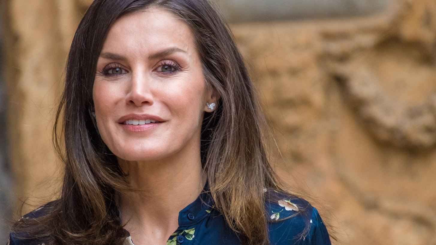 &#x392;&#x3B1;&#x3C3;&#x3AF;&#x3BB;&#x3B9;&#x3C3;&#x3C3;&#x3B1; Letizia | M&#x3CC;&#x3BB;&#x3B9;&#x3C2; &#x3C6;&#x3CC;&#x3C1;&#x3B5;&#x3C3;&#x3B5; &#x3C4;&#x3BF; &#x3C0;&#x3B9;&#x3BF; &#x3BA;&#x3BF;&#x3BC;&#x3C8;&#x3CC; &#x3C6;&#x3BB;&#x3BF;&#x3C1;&#x3AC;&#x3BB; &#x3C6;&#x3CC;&#x3C1;&#x3B5;&#x3BC;&#x3B1; &#x3C4;&#x3B7;&#x3C2; &#x3AC;&#x3BD;&#x3BF;&#x3B9;&#x3BE;&#x3B7;&#x3C2;