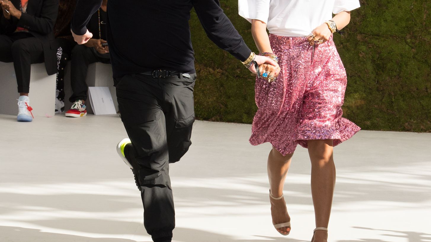 &#x397; &#x3C0;&#x3C1;&#x3CE;&#x3C4;&#x3B7; &#x3C3;&#x3C5;&#x3BB;&#x3BB;&#x3BF;&#x3B3;&#x3AE; &#x3C4;&#x3BF;&#x3C5; Kim Jones &#x3B3;&#x3B9;&#x3B1; &#x3C4;&#x3BF;&#x3BD; &#x3BF;&#x3AF;&#x3BA;&#x3BF; Dior &#x3C3;&#x3C4;&#x3BF; &#x3A0;&#x3B1;&#x3C1;&#x3AF;&#x3C3;&#x3B9;