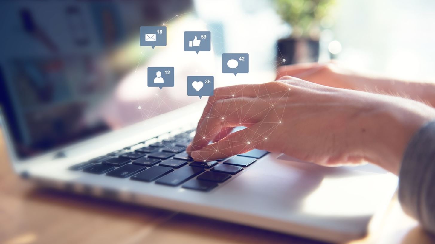 Internet | &#x3A4;&#x3B9; &#x3C3;&#x3C5;&#x3BC;&#x3B2;&#x3B1;&#x3AF;&#x3BD;&#x3B5;&#x3B9; &#x3C3;&#x3B5; 1 &#x3BB;&#x3B5;&#x3C0;&#x3C4;&#x3CC; &#x3C3;&#x3C4;&#x3BF;&#x3BD; &#x3BA;&#x3CC;&#x3C3;&#x3BC;&#x3BF; &#x3C4;&#x3BF;&#x3C5; &#x394;&#x3B9;&#x3B1;&#x3B4;&#x3B9;&#x3BA;&#x3C4;&#x3CD;&#x3BF;&#x3C5;;