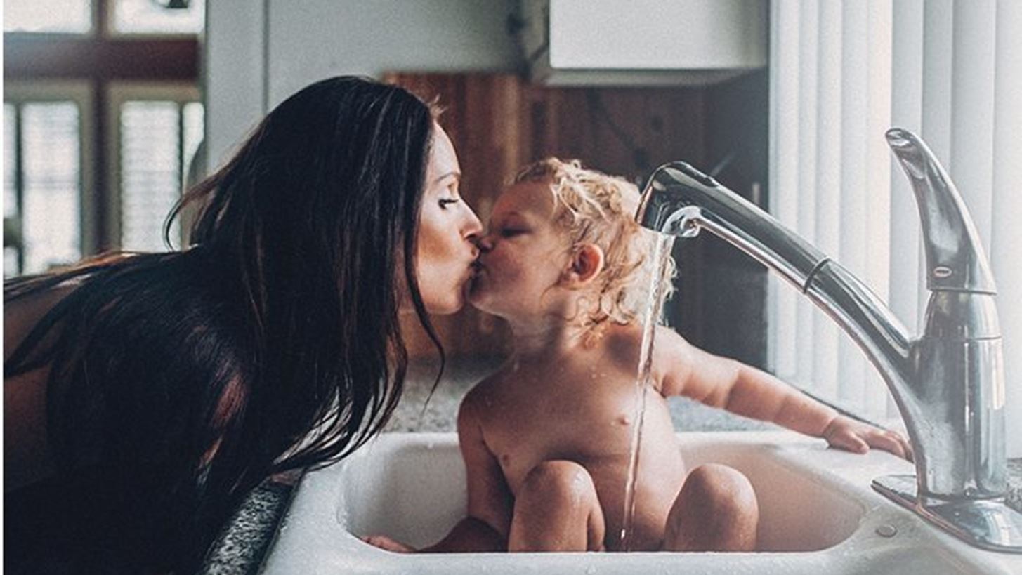 Η μάνα είναι σαν το αλάτι, η απουσία της κάνει τα πάντα άγευστα