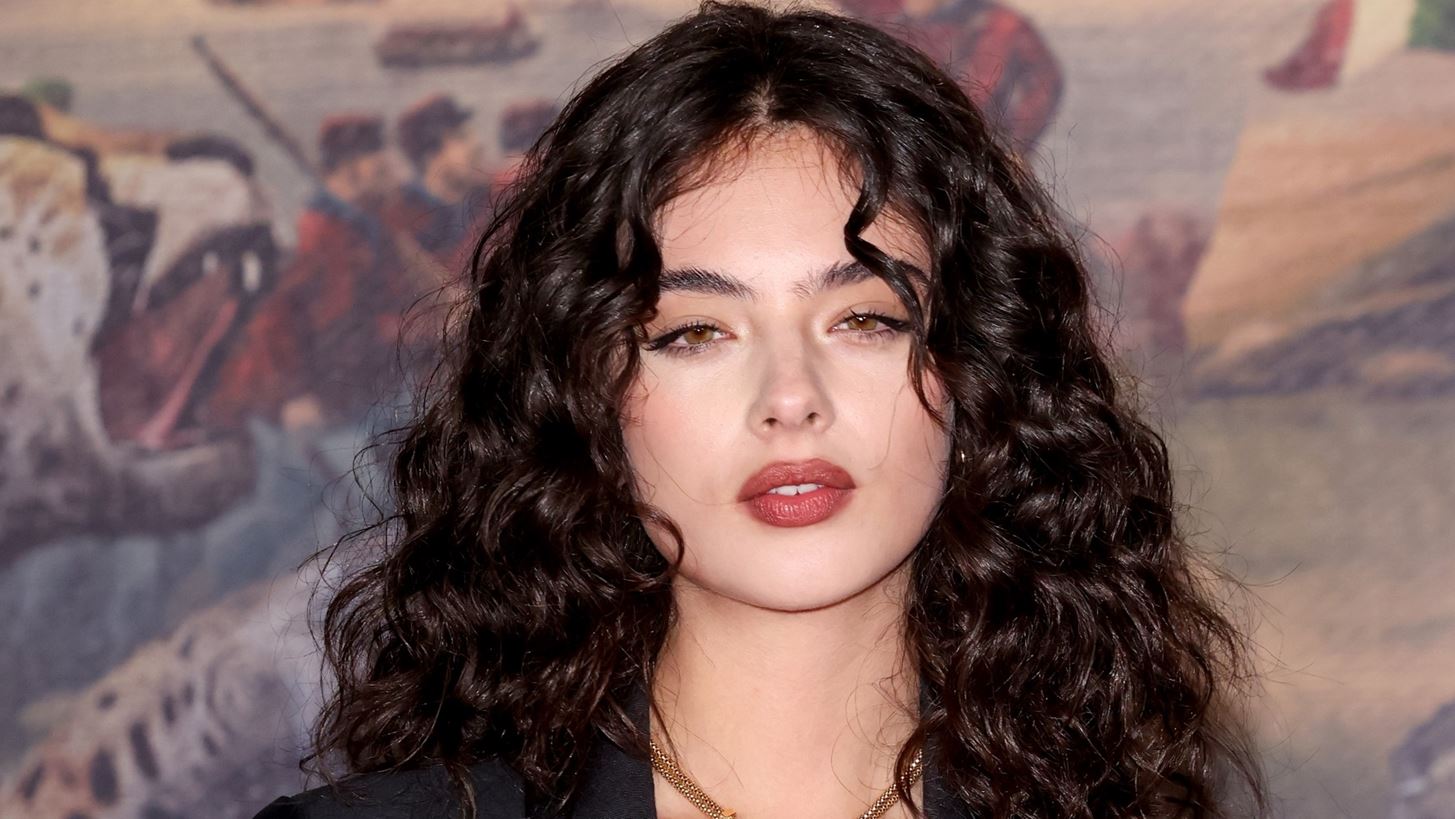 Deva Cassel: &quot;&#x395;&#x3C3;&#x3B5;&#x3AF;&#x3C2; &#x3C4;&#x3BF;&#x3C5;&#x3C2; &#x3B2;&#x3BB;&#x3AD;&#x3C0;&#x3B5;&#x3C4;&#x3B5; &#x3C9;&#x3C2; Monica Bellucci &#x3BA;&#x3B1;&#x3B9;&#xA0;Vincent Cassel,&#xA0;&#x3B1;&#x3BB;&#x3BB;&#x3AC; &#x3B3;&#x3B9;&#x3B1; &#x3BC;&#x3AD;&#x3BD;&#x3B1; &#x3B5;&#x3AF;&#x3BD;&#x3B1;&#x3B9; &#x3B7; &#x3BC;&#x3B1;&#x3BC;&#x3AC; &#x3BA;&#x3B1;&#x3B9; &#x3BF; &#x3BC;&#x3C0;&#x3B1;&#x3BC;&#x3C0;&#x3AC;&#x3C2;&quot;