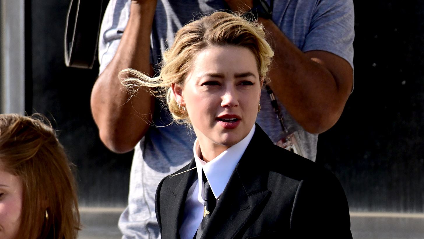 &#x397; Amber Heard &#x3C0;&#x3C1;&#x3BF;&#x3C3;&#x3BB;&#x3B1;&#x3BC;&#x3B2;&#x3AC;&#x3BD;&#x3B5;&#x3B9; &#x3BD;&#x3AD;&#x3B1; &#x3BD;&#x3BF;&#x3BC;&#x3B9;&#x3BA;&#x3AE; &#x3BF;&#x3BC;&#x3AC;&#x3B4;&#x3B1; &#x3C0;&#x3BF;&#x3C5; &#x3B8;&#x3B1; &#x3B1;&#x3BD;&#x3B1;&#x3BB;&#x3AC;&#x3B2;&#x3B5;&#x3B9; &#x3C4;&#x3B7;&#x3BD; &#x3AD;&#x3C6;&#x3B5;&#x3C3;&#x3B7; &#x3C3;&#x3C7;&#x3B5;&#x3C4;&#x3B9;&#x3BA;&#x3AC; &#x3BC;&#x3B5; &#x3C4;&#x3B7;&#x3BD; &#x3B1;&#x3C0;&#x3CC;&#x3C6;&#x3B1;&#x3C3;&#x3B7; &#x3C4;&#x3BF;&#x3C5; &#x3B4;&#x3B9;&#x3BA;&#x3B1;&#x3C3;&#x3C4;&#x3B7;&#x3C1;&#x3AF;&#x3BF;&#x3C5;