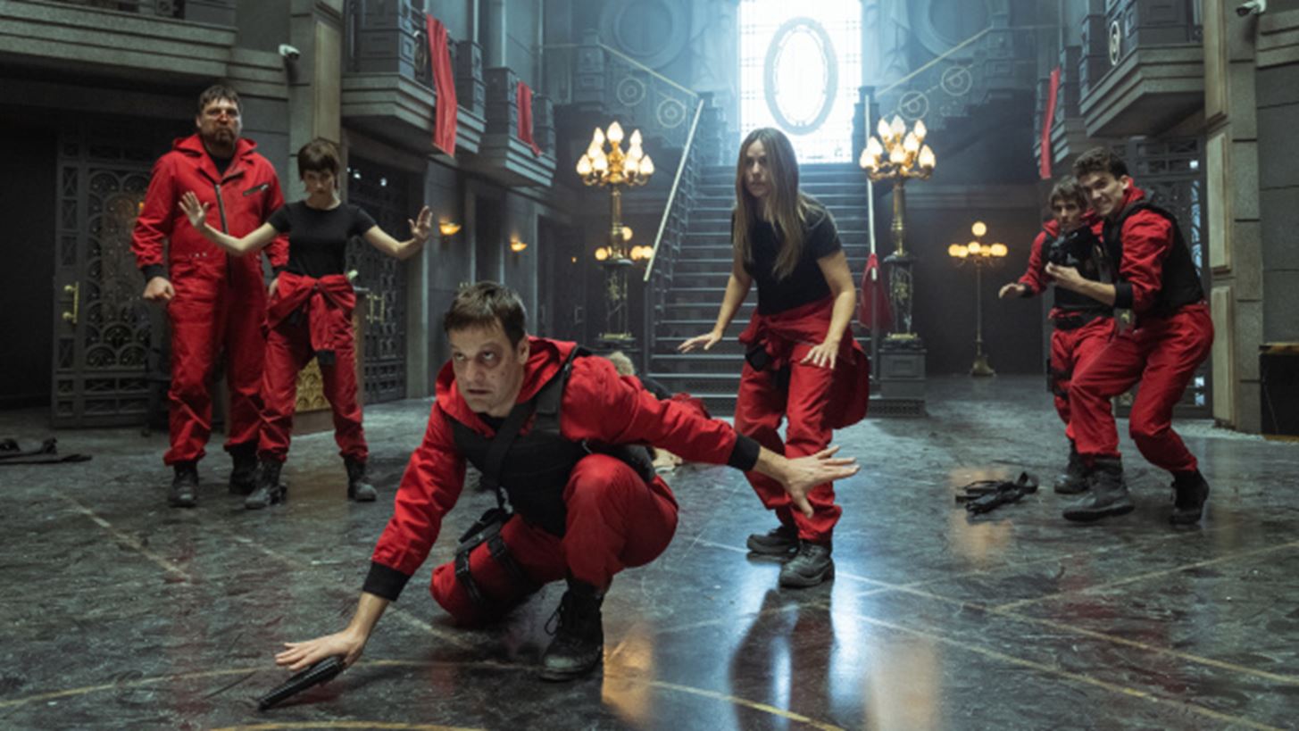 La Casa de Papel | &#x39F;&#x3B9; &#x3C0;&#x3C1;&#x3CE;&#x3C4;&#x3B5;&#x3C2; &#x3B5;&#x3B9;&#x3BA;&#x3CC;&#x3BD;&#x3B5;&#x3C2; &#x3B1;&#x3C0;&#x3CC; &#x3C4;&#x3BF;&#x3BD; 5&#x3BF; &#x3BA;&#x3CD;&#x3BA;&#x3BB;&#x3BF;