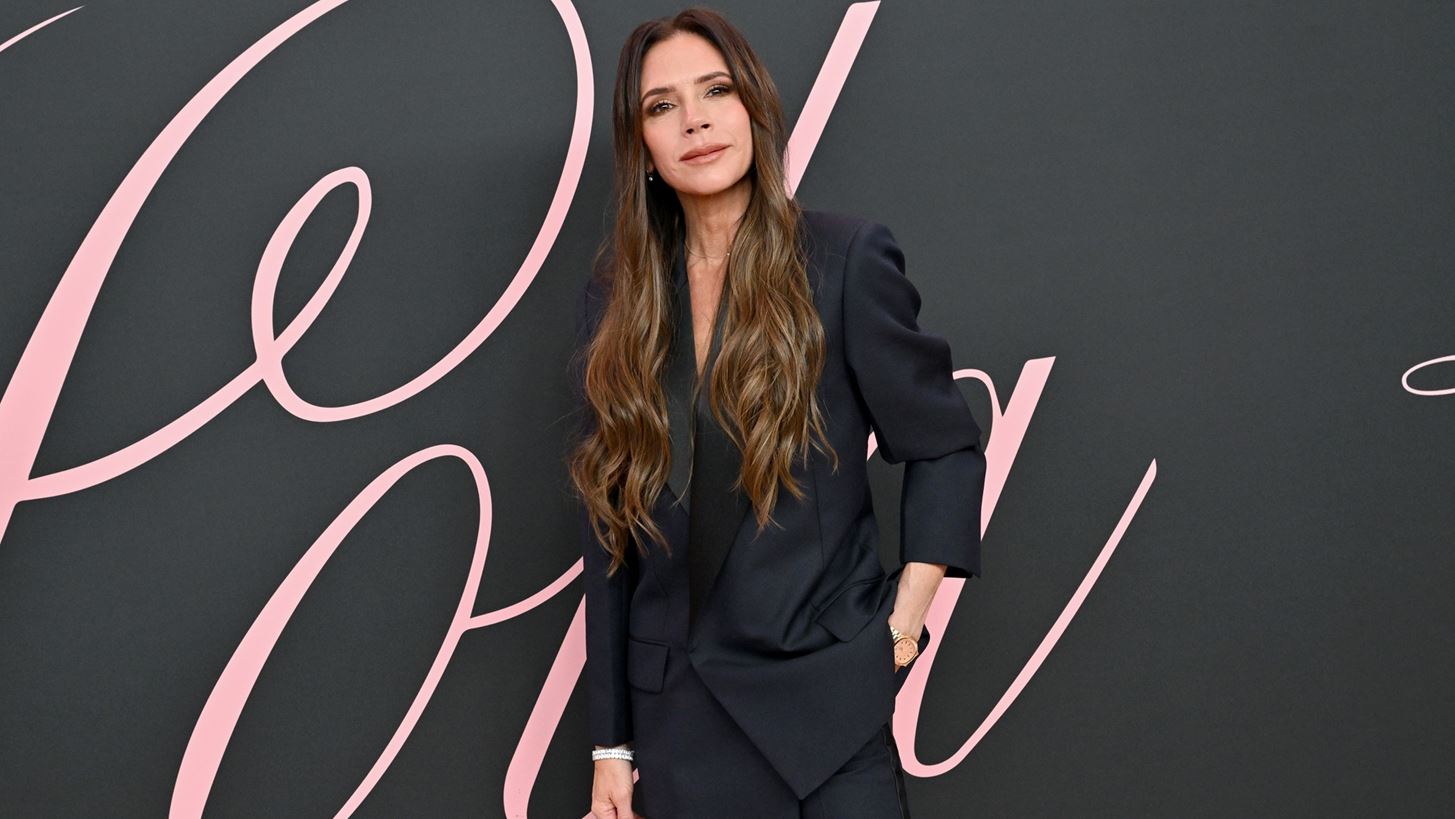 Victoria Beckham | &#x3A4;&#x3B1; &#x3BB;&#x3CC;&#x3B3;&#x3B9;&#x3B1; &#x3B1;&#x3B3;&#x3AC;&#x3C0;&#x3B7;&#x3C2; &#x3B3;&#x3B9;&#x3B1; &#x3C4;&#x3B7;&#x3BD; &#x3B5;&#x3C0;&#x3B9;&#x3C4;&#x3C5;&#x3C7;&#x3AF;&#x3B1; &#x3C4;&#x3BF;&#x3C5; Sir David &#x3BC;&#x3B5; &#x3C4;&#x3B7;&#x3BD; Inter Miami