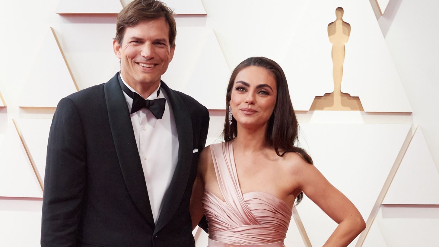 &#x3A7;&#x3C9;&#x3C1;&#x3AF;&#x3B6;&#x3BF;&#x3C5;&#x3BD; &#x3B7; Mila Kunis &#x3BA;&#x3B1;&#x3B9; &#x3BF; Ashton Kutcher;