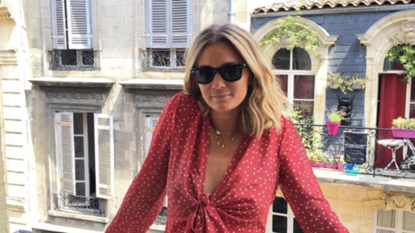 Αυτό το top "υπόσχεται" να ομορφύνει κάθε καλοκαιρινό look σου