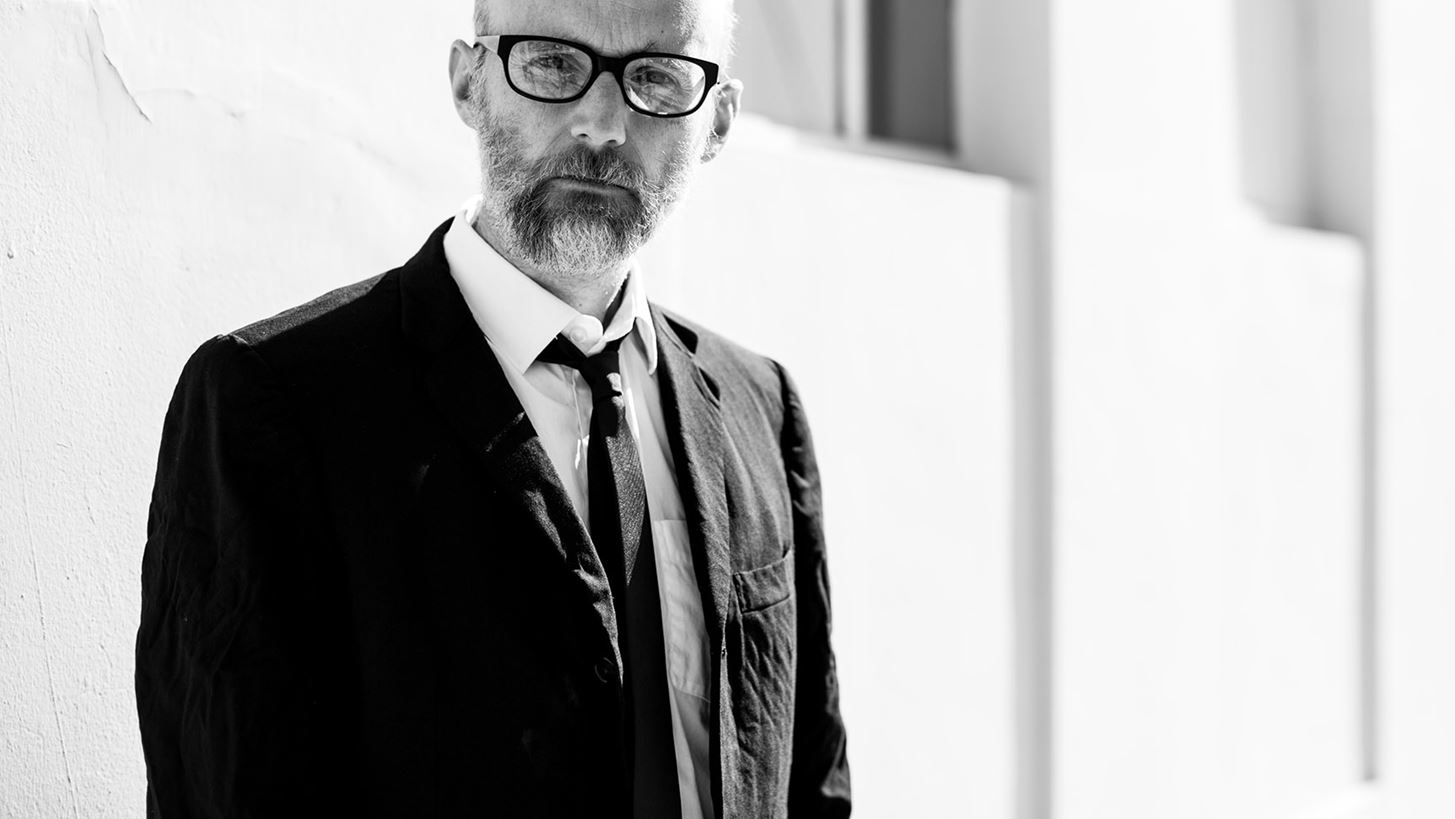 Moby | &#x388;&#x3C7;&#x3B5;&#x3B9; &#x3BC;&#x3B5;&#x3C4;&#x3B1;&#x3BD;&#x3B9;&#x3CE;&#x3C3;&#x3B5;&#x3B9; &#x3B3;&#x3B9;&#x3B1; &#x3CC;&#x3C3;&#x3B1; &#x3AD;&#x3B3;&#x3C1;&#x3B1;&#x3C8;&#x3B5; &#x3C3;&#x3C4;&#x3BF; &#x3B2;&#x3B9;&#x3B2;&#x3BB;&#x3AF;&#x3BF; &#x3C4;&#x3BF;&#x3C5; &#x3B3;&#x3B9;&#x3B1; &#x3C4;&#x3B7; Natalie Portman