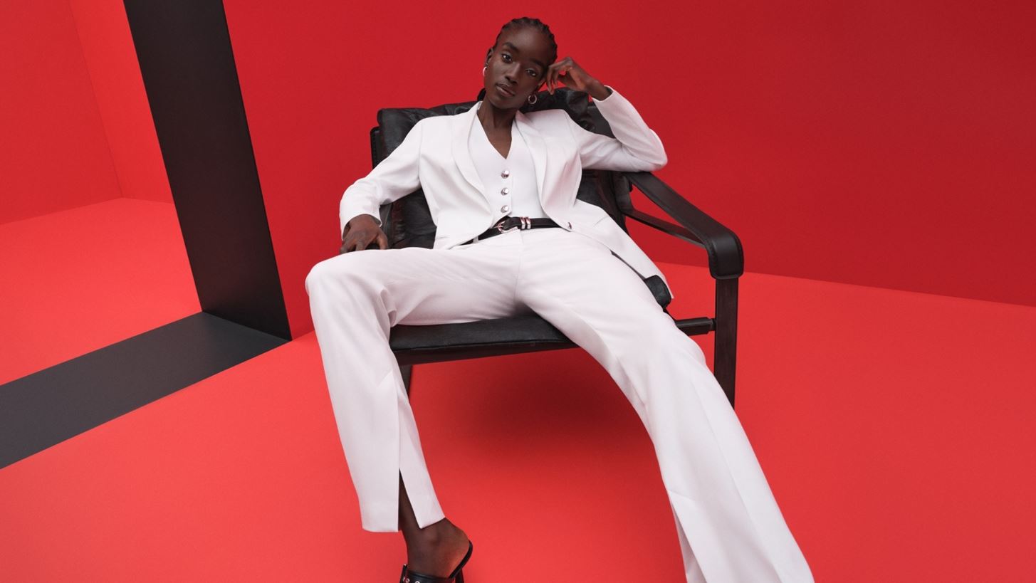 &#x397; HUGO &#x3C0;&#x3B1;&#x3C1;&#x3BF;&#x3C5;&#x3C3;&#x3B9;&#x3AC;&#x3B6;&#x3B5;&#x3B9; &#x3C4;&#x3B7; Next-Level tailoring &#x3BA;&#x3B1;&#x3BC;&#x3C0;&#x3AC;&#x3BD;&#x3B9;&#x3B1; &#x3B3;&#x3B9;&#x3B1; &#x3C4;&#x3B7; &#x3C3;&#x3B5;&#x3B6;&#x3CC;&#x3BD; &#x386;&#x3BD;&#x3BF;&#x3B9;&#x3BE;&#x3B7;/&#x39A;&#x3B1;&#x3BB;&#x3BF;&#x3BA;&#x3B1;&#x3AF;&#x3C1;&#x3B9; 2025