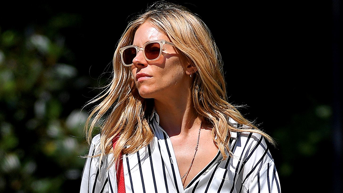 Sienna Miller: &#x391;&#x3C5;&#x3C4;&#x3CC;&#x3C2; &#x3BF; &#x3C3;&#x3C5;&#x3BD;&#x3B4;&#x3C5;&#x3B1;&#x3C3;&#x3BC;&#x3CC;&#x3C2; &#x3B5;&#x3AF;&#x3BD;&#x3B1;&#x3B9; &#x3BF; &#x3B1;&#x3B3;&#x3B1;&#x3C0;&#x3B7;&#x3BC;&#x3AD;&#x3BD;&#x3BF;&#x3C2; &#x3C4;&#x3B7;&#x3C2;