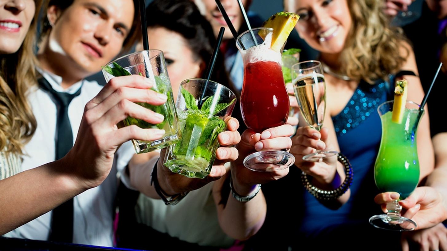 Ποια από τα ποτά που πίνεις έχουν τις περισσότερες θερμίδες