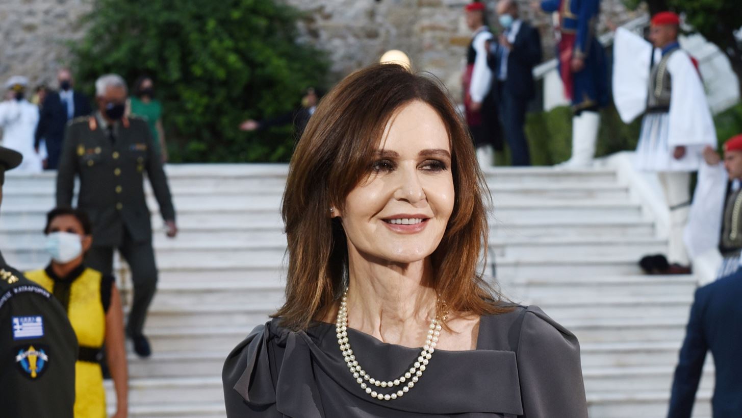 Κάτια Δανδουλάκη | Η συνήθεια που έχει από τα 15 της "ευθύνεται" για την όμορφη επιδερμίδα της σήμερα