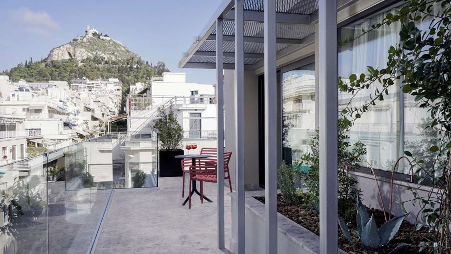 Staycation | &#x39A;&#x3AC;&#x3BD;&#x3B5; &#x3B4;&#x3B9;&#x3B1;&#x3BA;&#x3BF;&#x3C0;&#x3AD;&#x3C2; &#x3C3;&#x3C4;&#x3B7;&#x3BD; &#x3C0;&#x3CC;&#x3BB;&#x3B7; &#x3BA;&#x3B1;&#x3B9; &#x3B4;&#x3B5;&#x3C2; &#x3C4;&#x3B7;&#x3BD; &#x391;&#x3B8;&#x3AE;&#x3BD;&#x3B1; &#x3BC;&#x3B5; &#x3AC;&#x3BB;&#x3BB;&#x3BF; &#x3BC;&#x3AC;&#x3C4;&#x3B9;