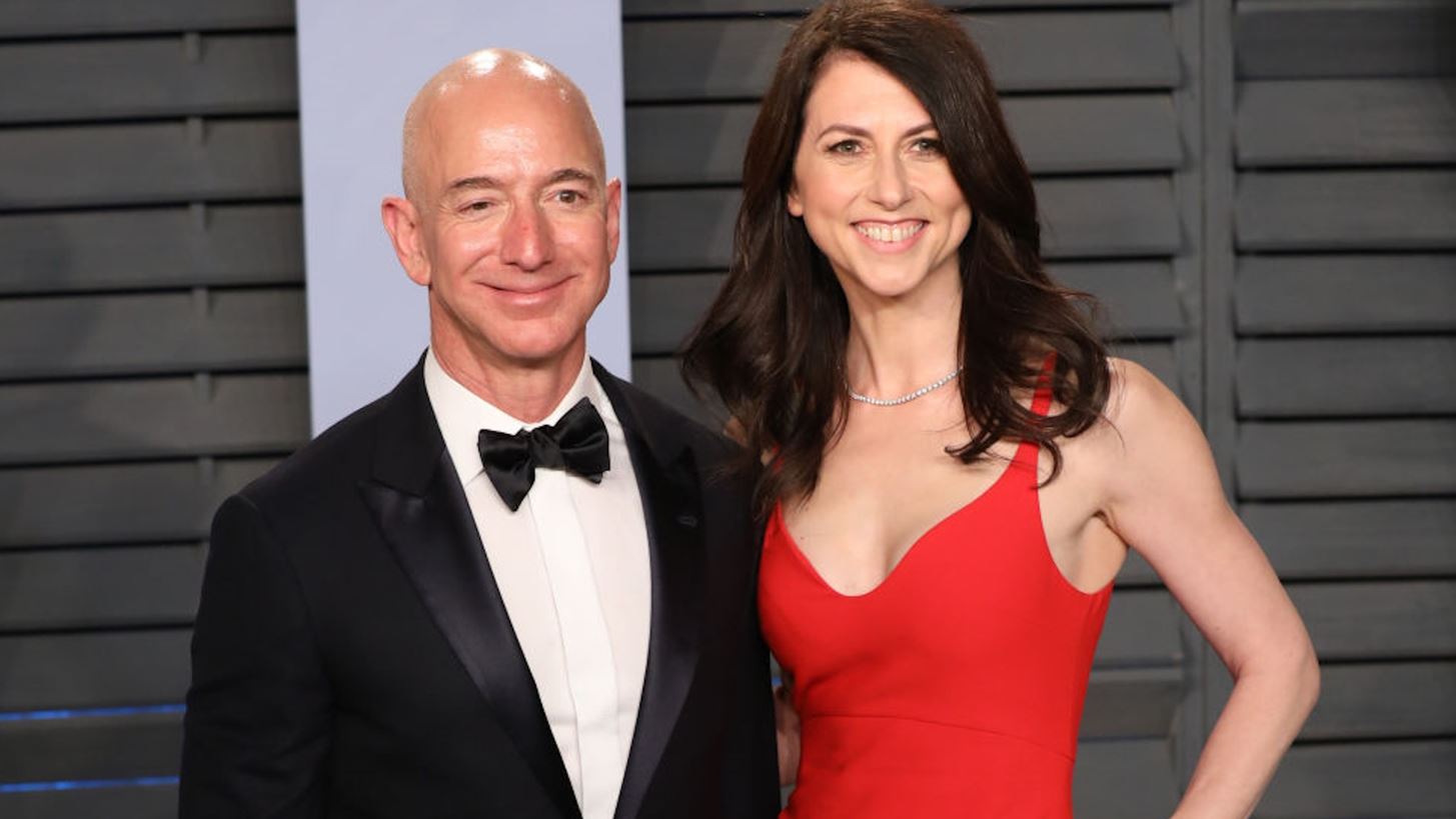 H &#x3C0;&#x3C1;&#x3CE;&#x3B7;&#x3BD; &#x3C3;&#x3CD;&#x3B6;&#x3C5;&#x3B3;&#x3BF;&#x3C2; &#x3C4;&#x3BF;&#x3C5; Jeff Bezos &#x200B;&#x200B;&quot;&#x3BE;&#x3B5;&#x3C6;&#x3BF;&#x3C1;&#x3C4;&#x3CE;&#x3B8;&#x3B7;&#x3BA;&#x3B5;&quot; &#x3BC;&#x3B5;&#x3C4;&#x3BF;&#x3C7;&#x3AD;&#x3C2; &#x3C4;&#x3B7;&#x3C2; Amazon &#x3B1;&#x3BE;&#x3AF;&#x3B1;&#x3C2; 12,6 &#x3B4;&#x3B9;&#x3C3;&#x3B5;&#x3BA;&#x3B1;&#x3C4;&#x3BF;&#x3BC;&#x3BC;&#x3C5;&#x3C1;&#x3AF;&#x3C9;&#x3BD; &#x3B4;&#x3BF;&#x3BB;&#x3B1;&#x3C1;&#x3AF;&#x3C9;&#x3BD;