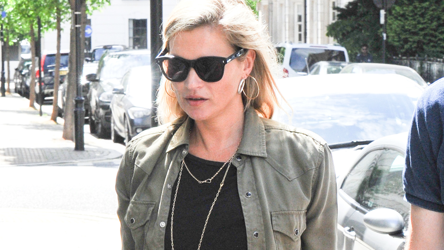 &#x397; Kate Moss &#x3B1;&#x3BD;&#x3C4;&#x3B9;&#x3BC;&#x3B5;&#x3C4;&#x3C9;&#x3C0;&#x3AF;&#x3B6;&#x3B5;&#x3B9; &#x3C4;&#x3B9;&#x3C2; &#x3C8;&#x3C5;&#x3C7;&#x3C1;&#x3AD;&#x3C2; &#x3B1;&#x3BD;&#x3BF;&#x3B9;&#x3BE;&#x3B9;&#x3AC;&#x3C4;&#x3B9;&#x3BA;&#x3B5;&#x3C2; &#x3BC;&#x3AD;&#x3C1;&#x3B5;&#x3C2; &#x3BC;&#x3B5; &#x3C4;&#x3BF;&#x3BD; &#x3C0;&#x3B9;&#x3BF; stylish &#x3C4;&#x3C1;&#x3CC;&#x3C0;&#x3BF;