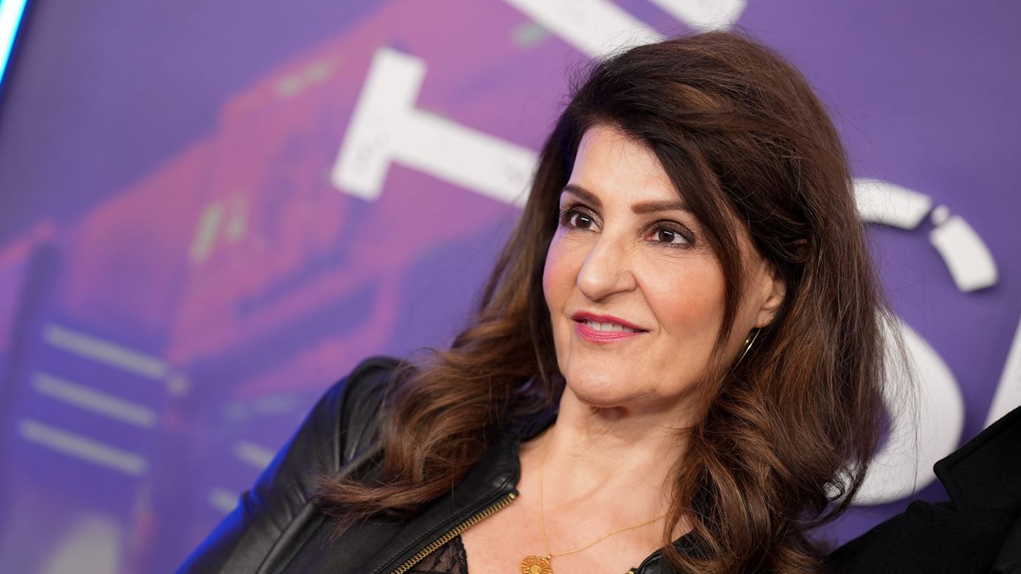 Nia Vardalos | To &#x3C3;&#x3C5;&#x3B3;&#x3BA;&#x3BB;&#x3BF;&#x3BD;&#x3B9;&#x3C3;&#x3C4;&#x3B9;&#x3BA;&#x3CC; &#x3BC;&#x3AE;&#x3BD;&#x3C5;&#x3BC;&#x3B1; &#x3B3;&#x3B9;&#x3B1; &#x3C4;&#x3B7;&#x3BD; &#x3C4;&#x3C1;&#x3B1;&#x3B3;&#x3C9;&#x3B4;&#x3AF;&#x3B1; &#x3C4;&#x3C9;&#x3BD; &#x3A4;&#x3B5;&#x3BC;&#x3C0;&#x3CE;&#x3BD;