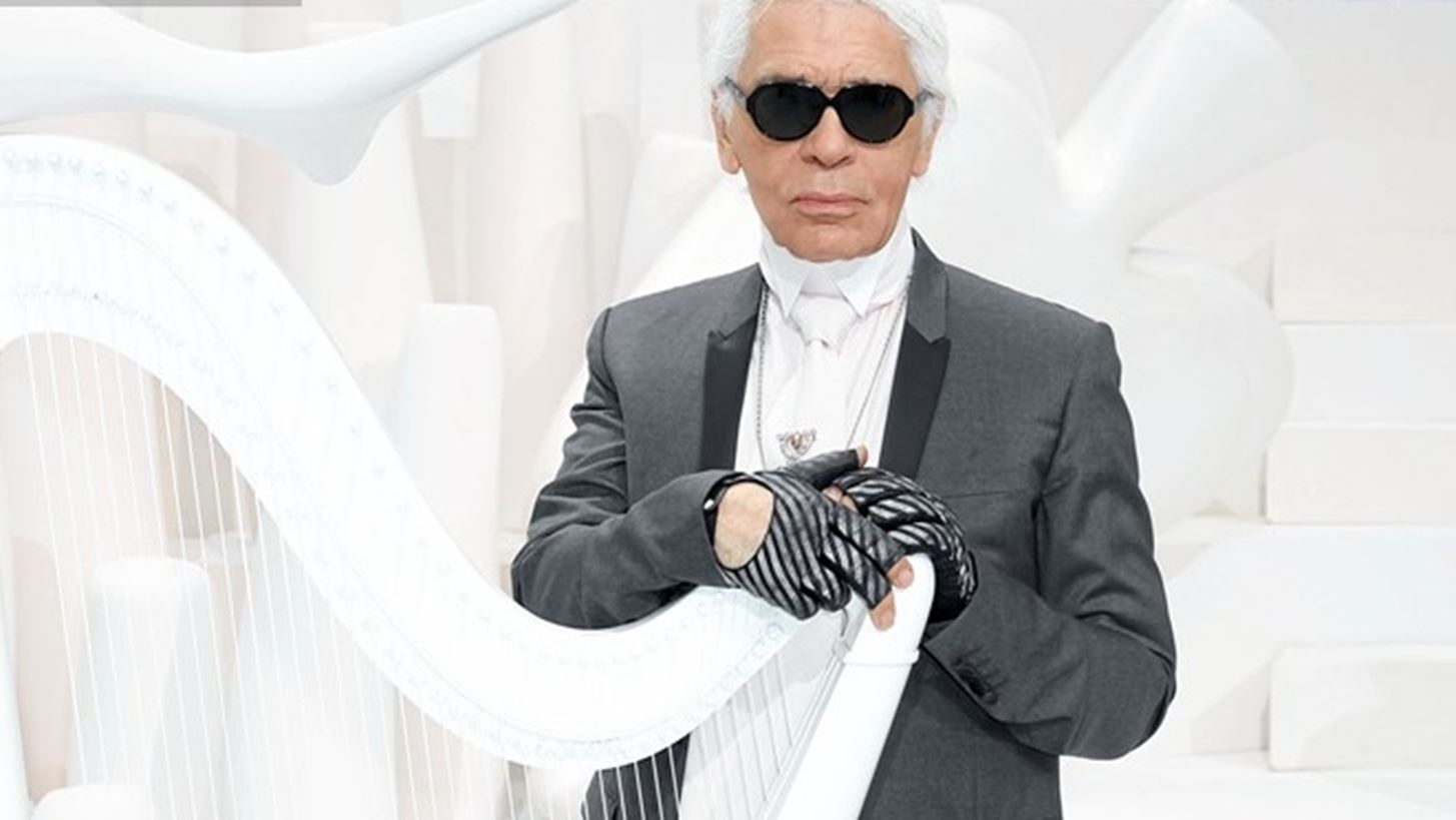 Karl Lagerfeld | &#x3A3;&#x3B1;&#x3BD; &#x3C3;&#x3AE;&#x3BC;&#x3B5;&#x3C1;&#x3B1;, &#x3B3;&#x3B5;&#x3BD;&#x3BD;&#x3AE;&#x3B8;&#x3B7;&#x3BA;&#x3B5; &#x3B7; &#x3BC;&#x3B5;&#x3B3;&#x3B1;&#x3BB;&#x3BF;&#x3C6;&#x3C5;&#x3AF;&#x3B1; &#x3C0;&#x3BF;&#x3C5; &#x3B4;&#x3B5;&#x3BD; &#x3B1;&#x3C5;&#x3C4;&#x3BF;&#x3BB;&#x3BF;&#x3B3;&#x3BF;&#x3BA;&#x3C1;&#x3AF;&#x3B8;&#x3B7;&#x3BA;&#x3B5; &#x3C0;&#x3BF;&#x3C4;&#x3AD;