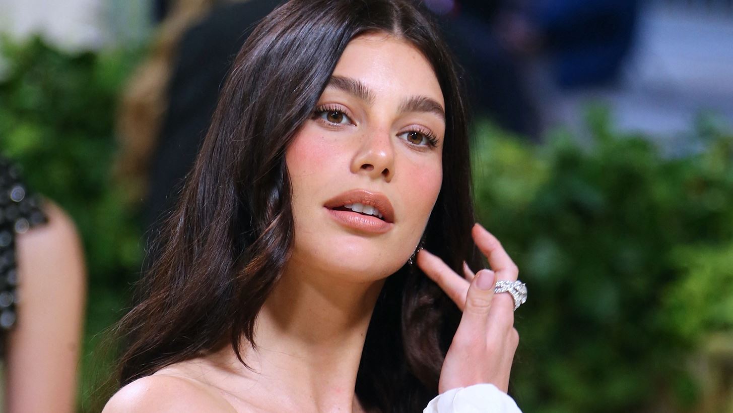 &#x3A4;&#x3B1; &quot;BB Cream Nails&quot; &#x3B5;&#x3AF;&#x3BD;&#x3B1;&#x3B9; &#x3B7; &#x3BD;&#x3AD;&#x3B1; &#x3C4;&#x3AC;&#x3C3;&#x3B7; &#x3B3;&#x3B9;&#x3B1; &#x3C4;&#x3BF; &#x3C0;&#x3B9;&#x3BF; &#x3BA;&#x3BF;&#x3BC;&#x3C8;&#x3CC; (&#x3BA;&#x3B1;&#x3B9; &#x3BB;&#x3B1;&#x3BC;&#x3C0;&#x3B5;&#x3C1;&#x3CC;) &#x3BC;&#x3B1;&#x3BD;&#x3B9;&#x3BA;&#x3B9;&#x3BF;&#x3CD;&#x3C1; &#x3C4;&#x3B7;&#x3C2; &#x3C3;&#x3B5;&#x3B6;&#x3CC;&#x3BD;