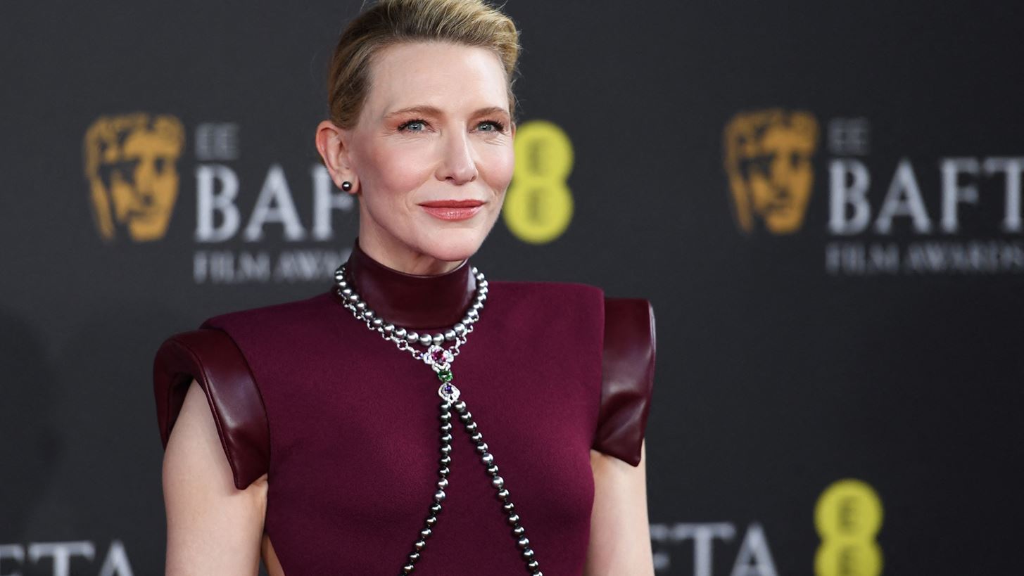 Cate Blanchett | &#x3A4;&#x3B9; &#x3C3;&#x3C5;&#x3BC;&#x3B2;&#x3B1;&#x3AF;&#x3BD;&#x3B5;&#x3B9; &#x3C3;&#x3C4;&#x3B7;&#x3BD; &#x3C0;&#x3C1;&#x3BF;&#x3C3;&#x3C9;&#x3C0;&#x3B9;&#x3BA;&#x3AE; &#x3C4;&#x3B7;&#x3C2; &#x3B6;&#x3C9;&#x3AE;;